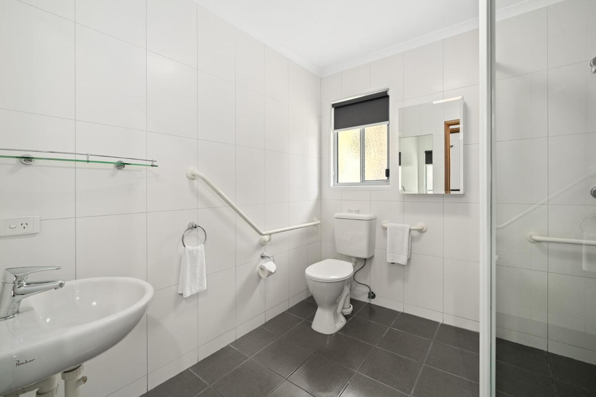 2 Bedroom Villa - Accessible - Photo 5