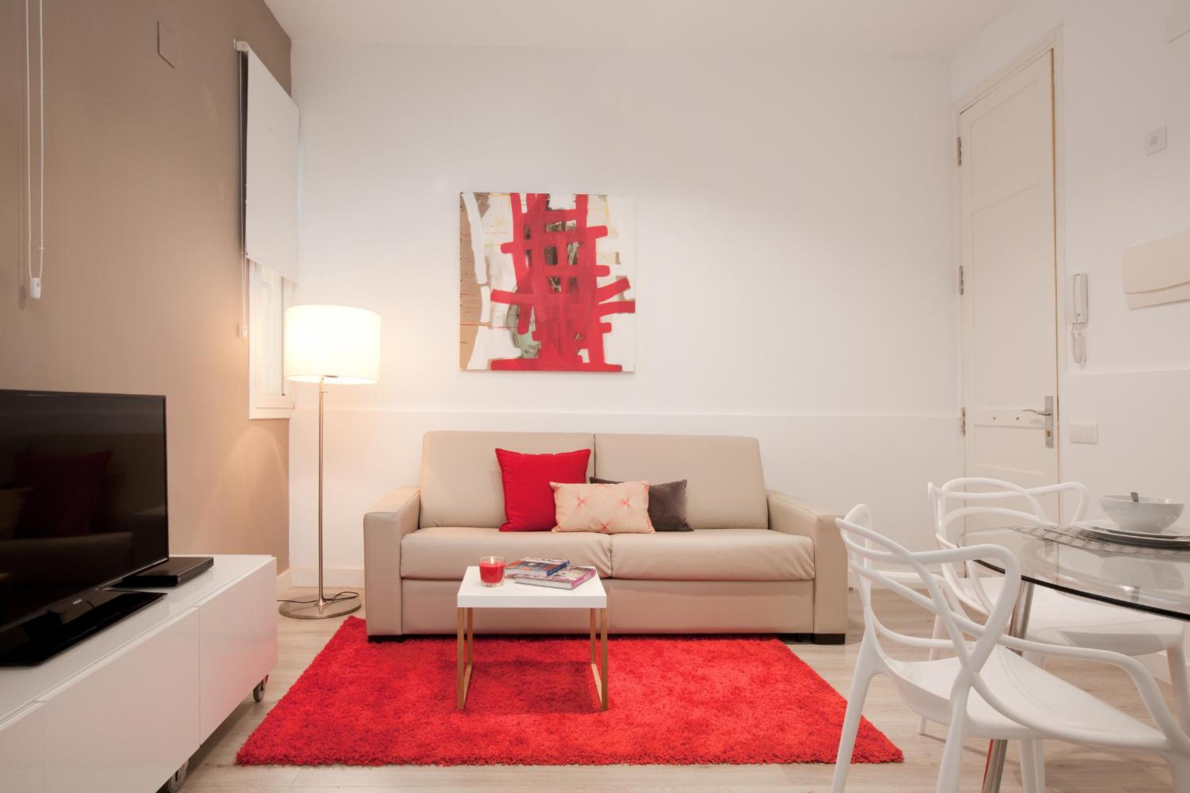 One-Bedroom Apartment - Ground Floor - Red photo 2