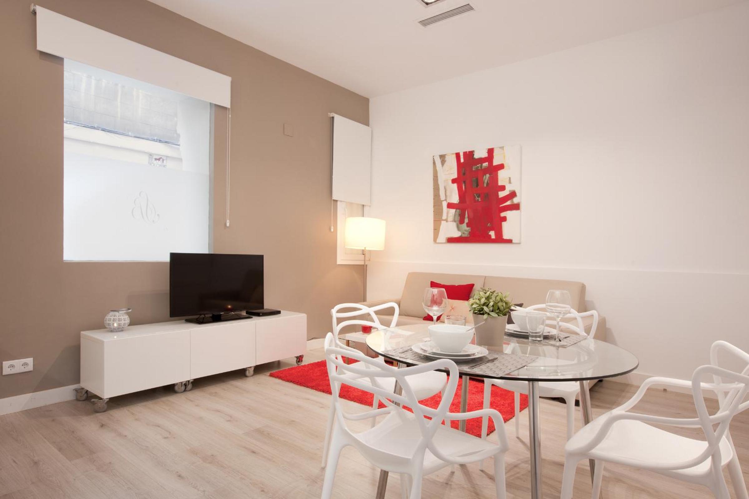 One-Bedroom Apartment - Ground Floor - Red photo 3