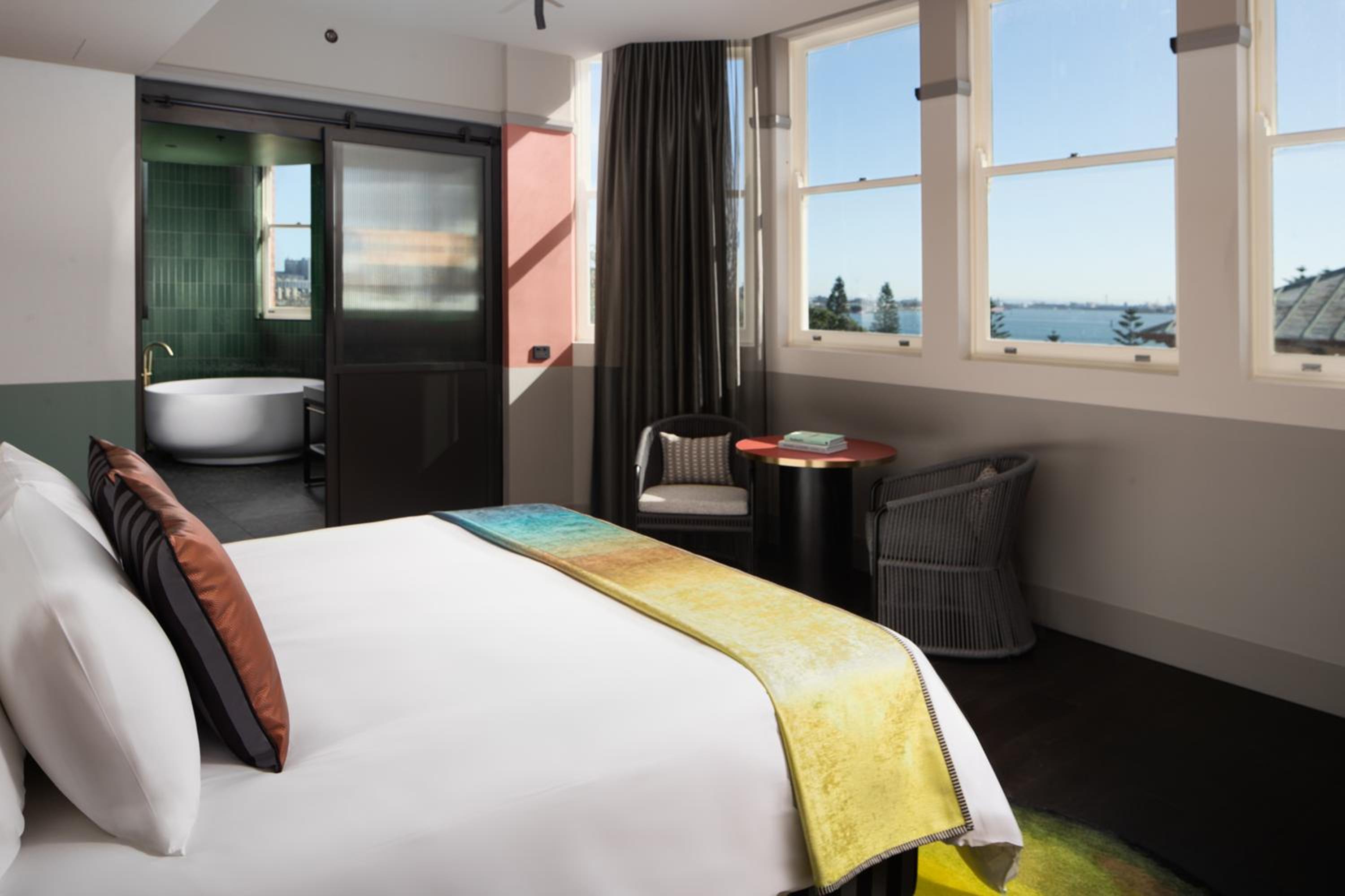 King Suite - Photo 2
