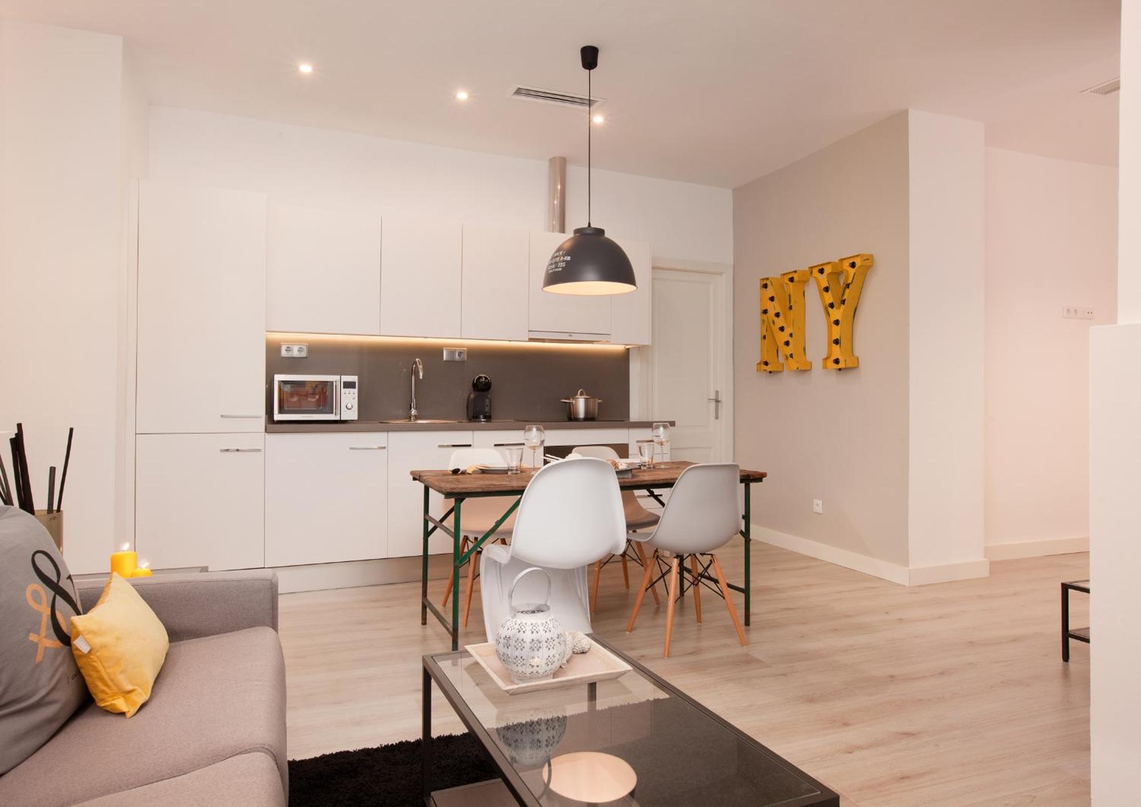 Two-Bedroom Apartment - Ground Floor - NY photo 2