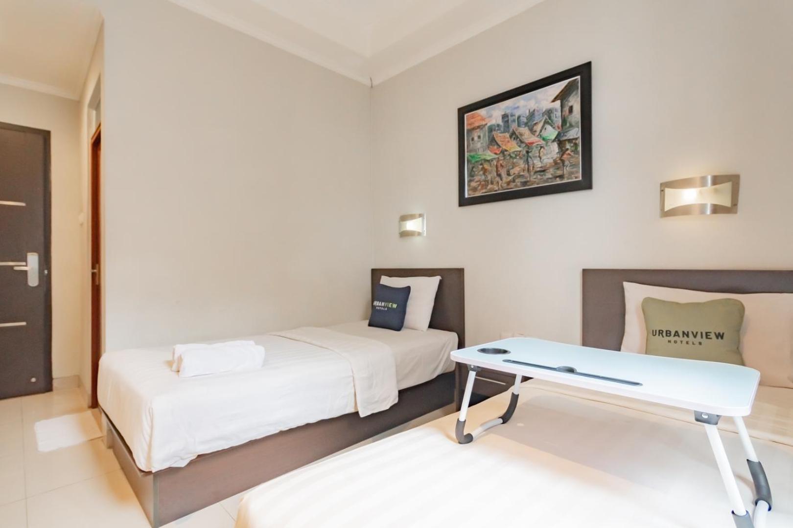 Twin Room - Photo 1