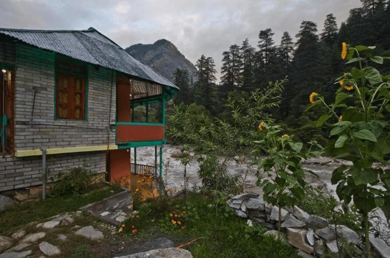 Deluxe Double Room With Balcony photo 2