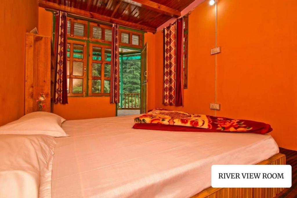 Deluxe Double Room With Balcony photo 1
