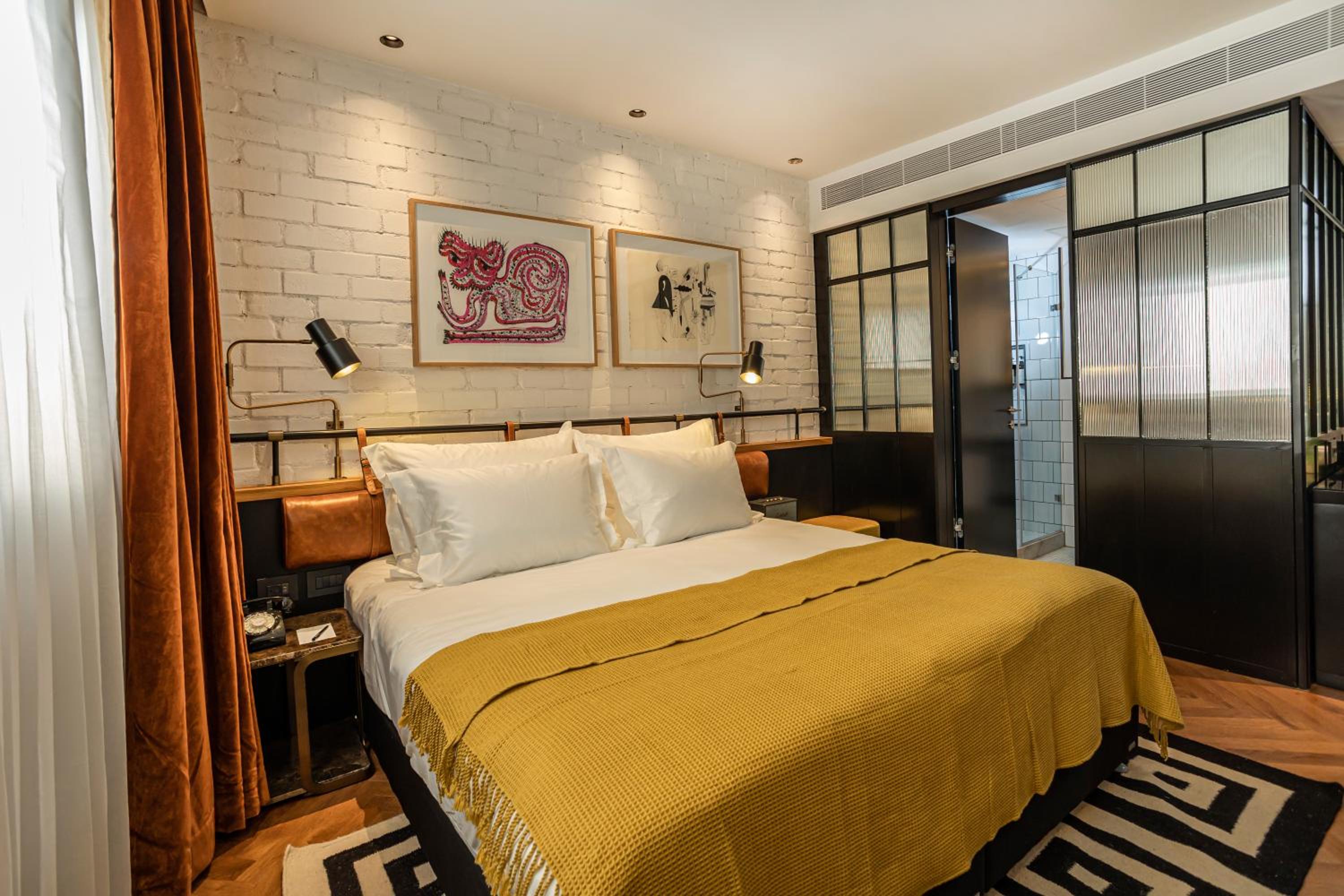 Premium Room - Photo 5