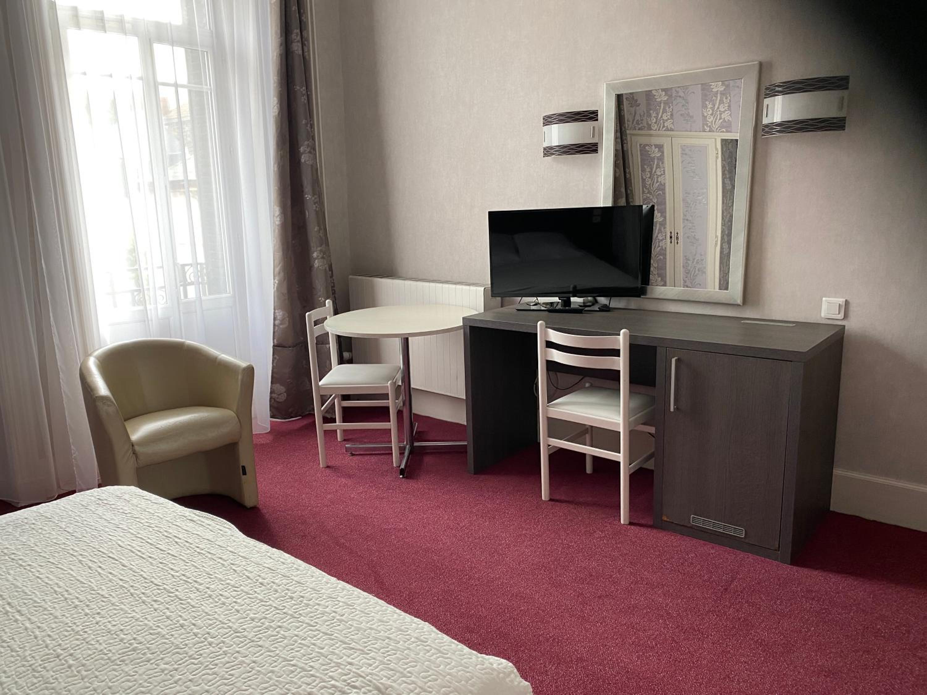 Double Room - Photo 4