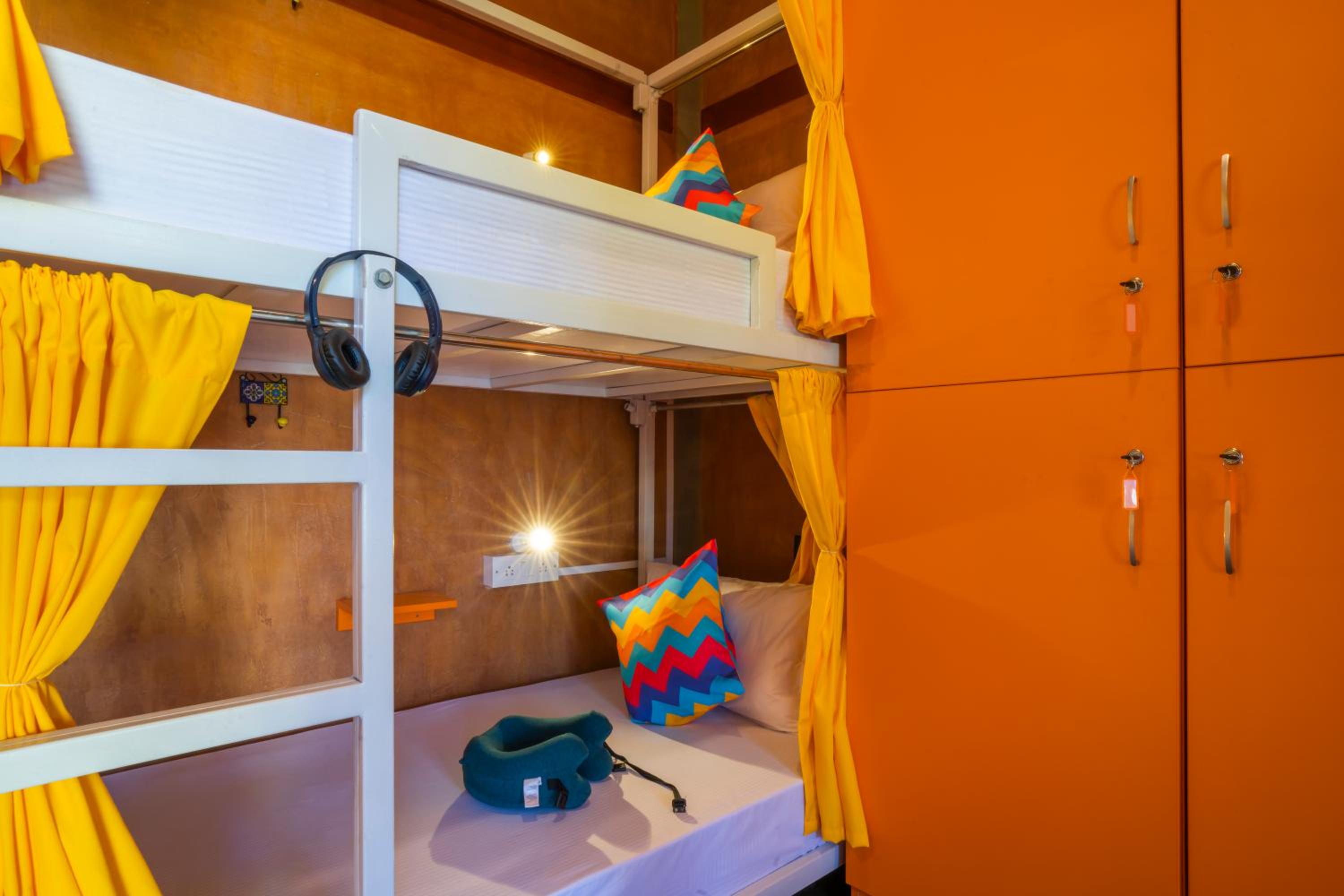 Bed in 4 Bed Mixed A/C Dormitory Room with Ensuite Bathroom photo 1