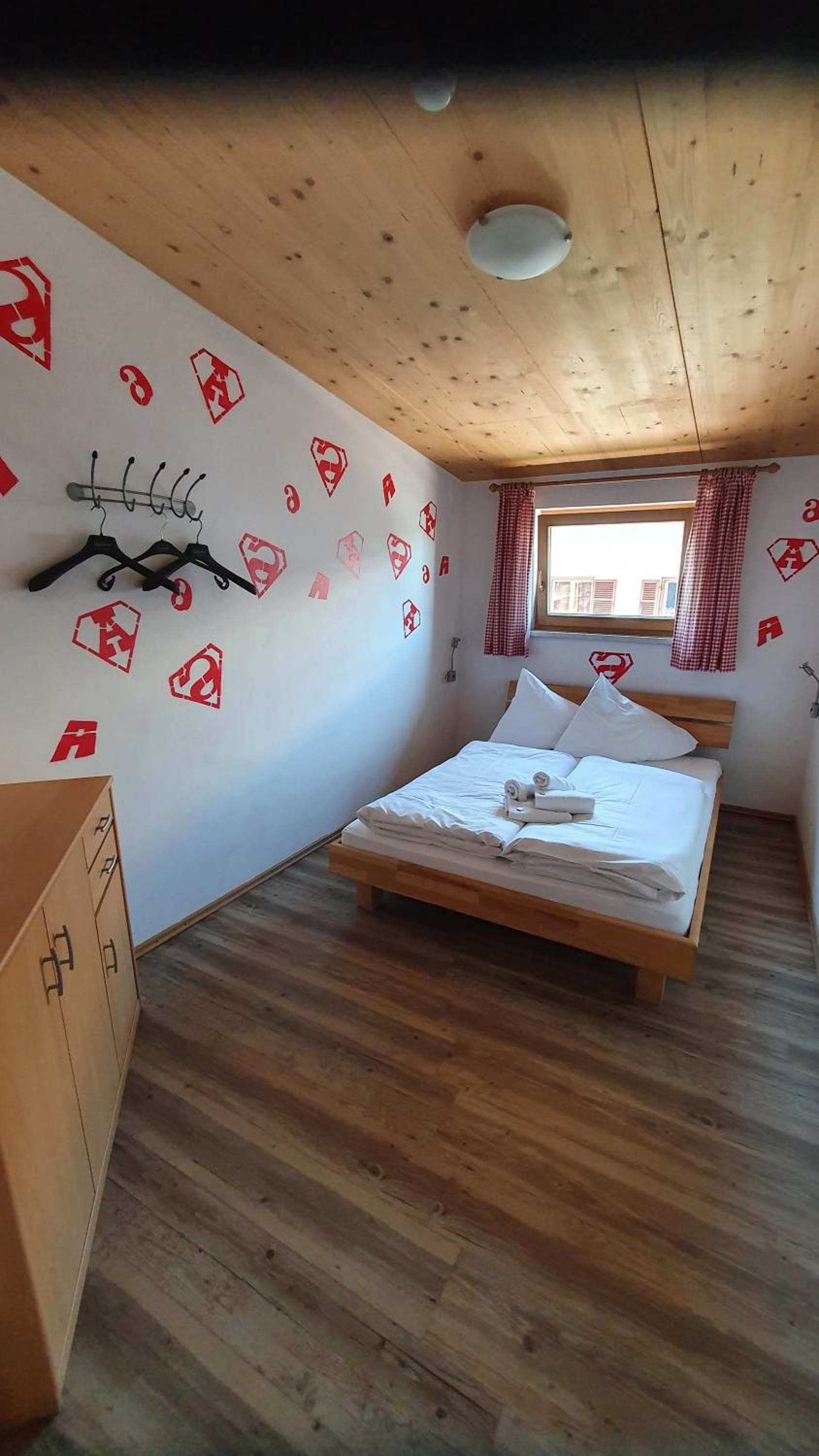 Double Room with Shared Bathroom photo 3