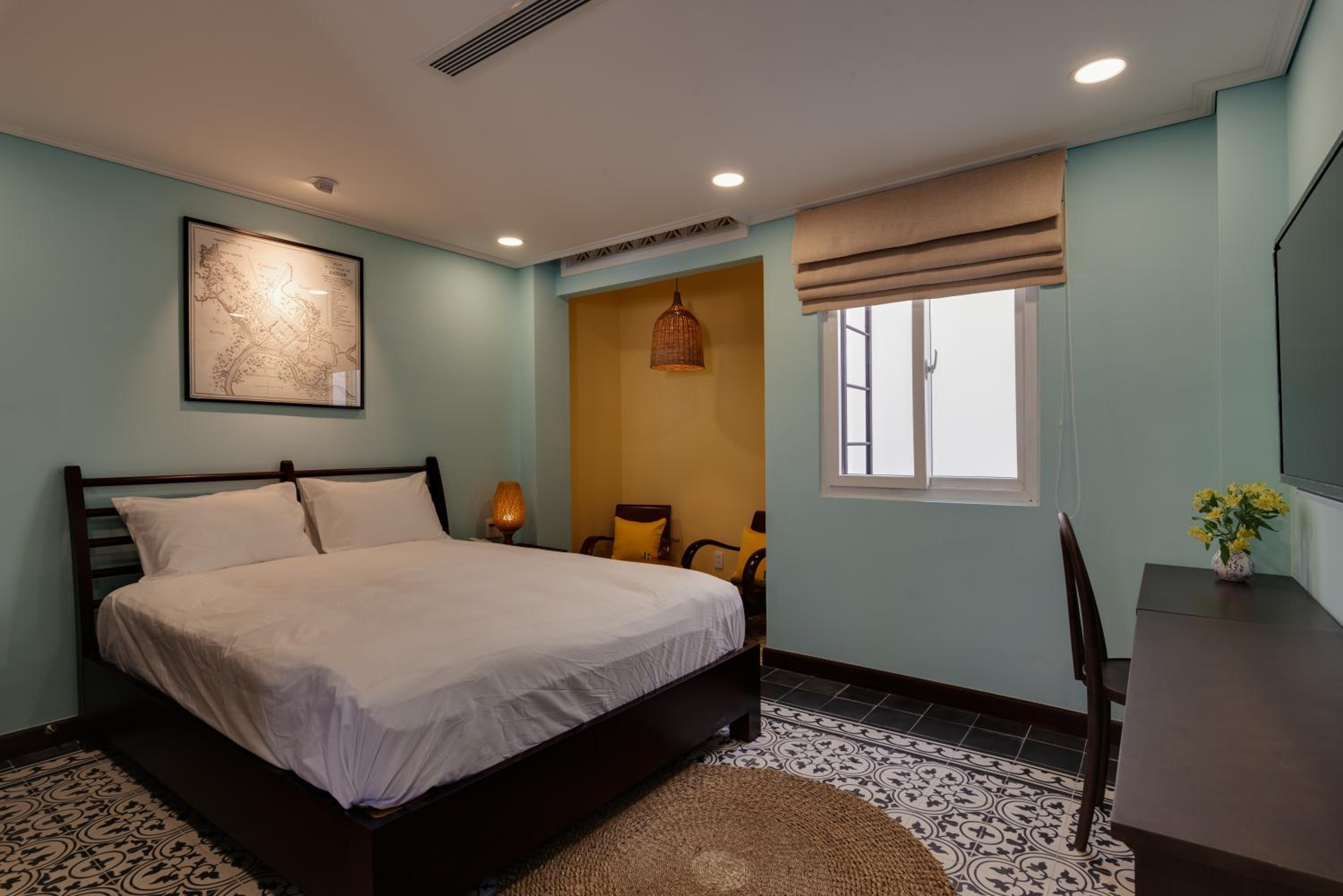 Deluxe King Room