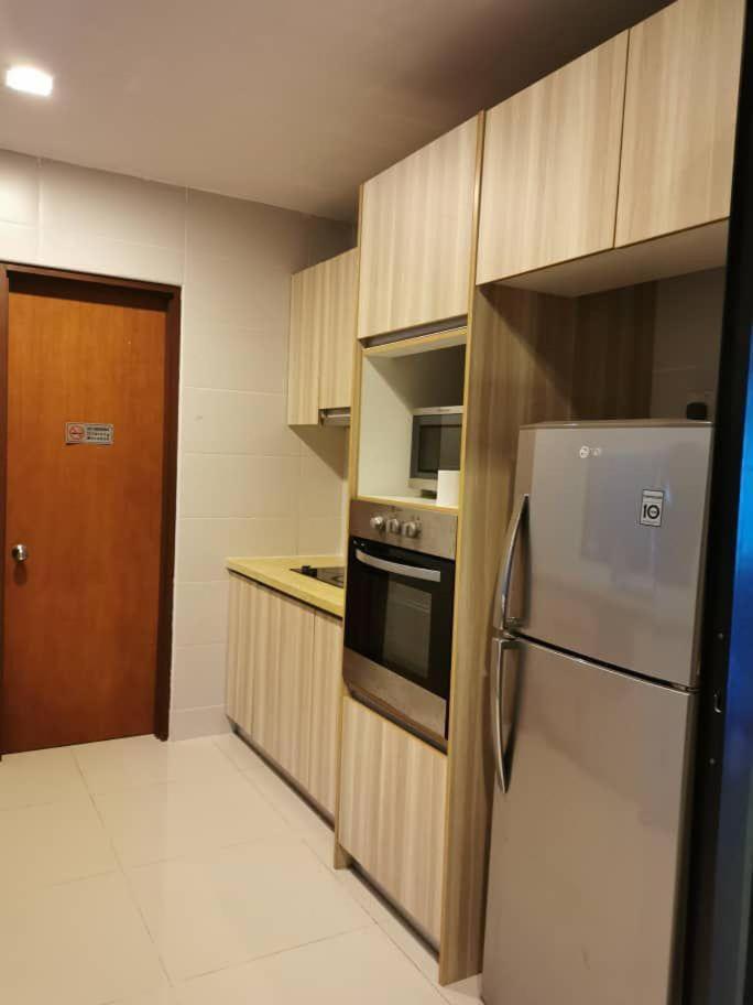 Three-Bedroom Apartment - Photo 20