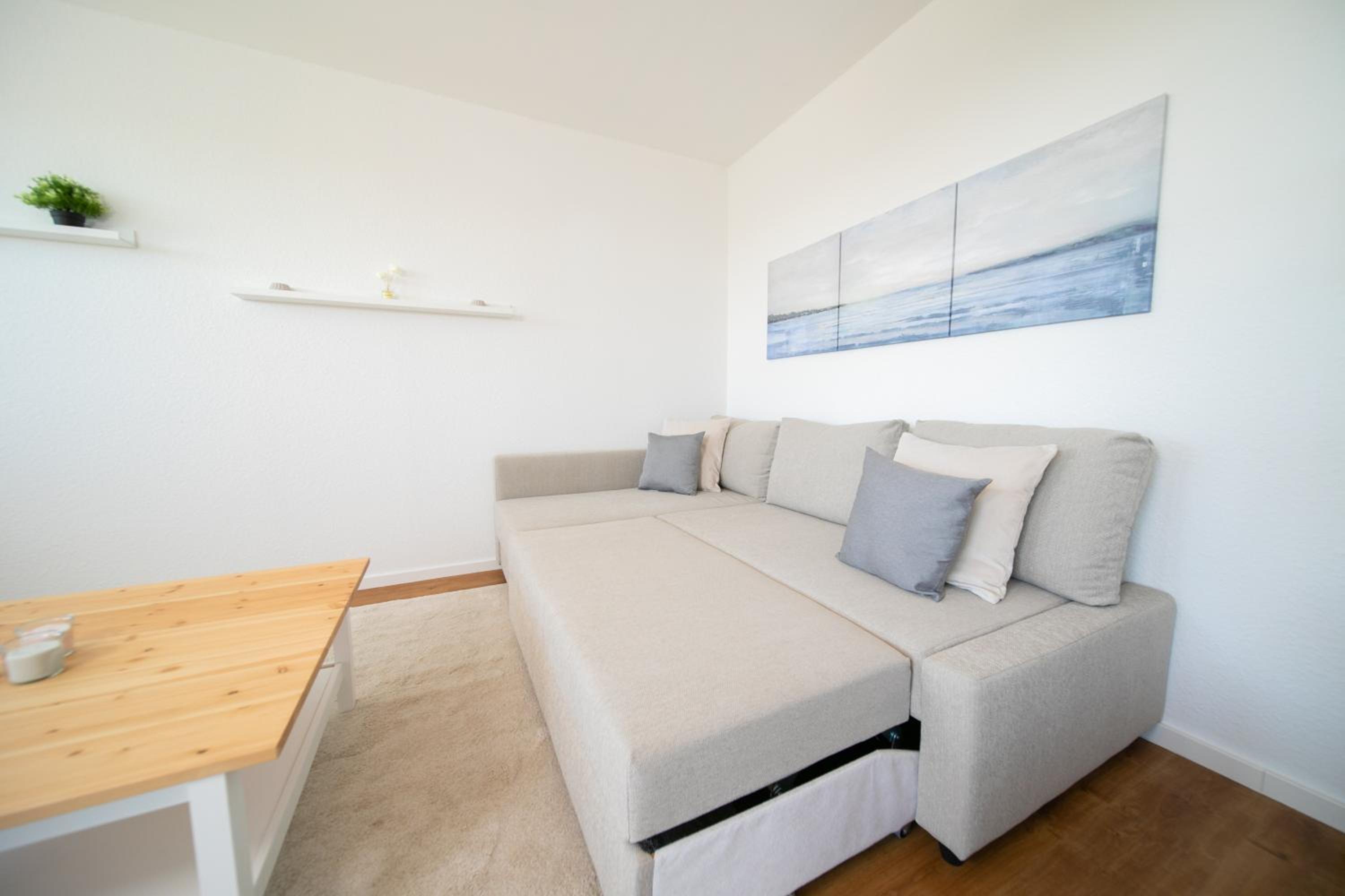Apartment with Balcony photo 2