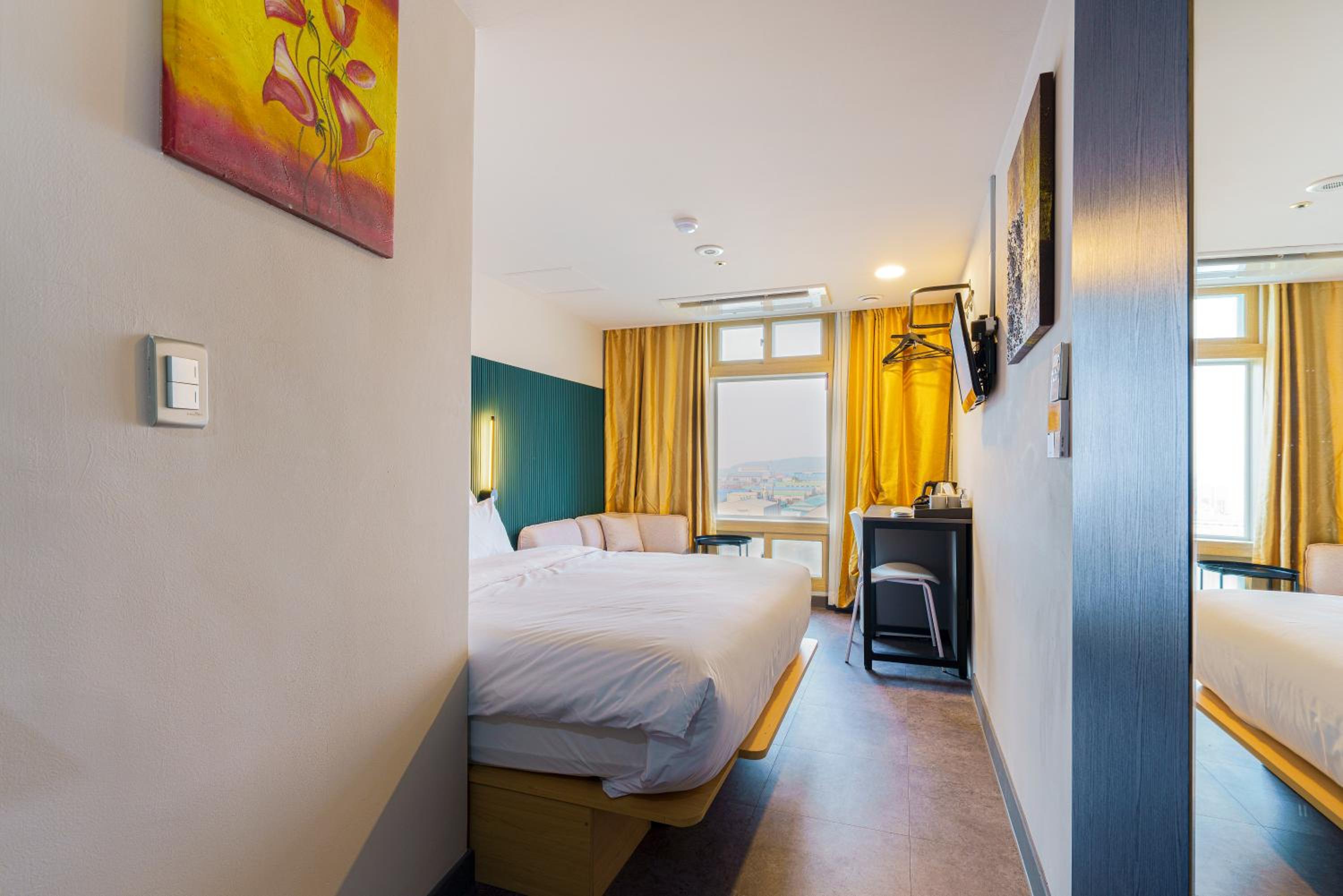 Standard Double Room - Photo 2