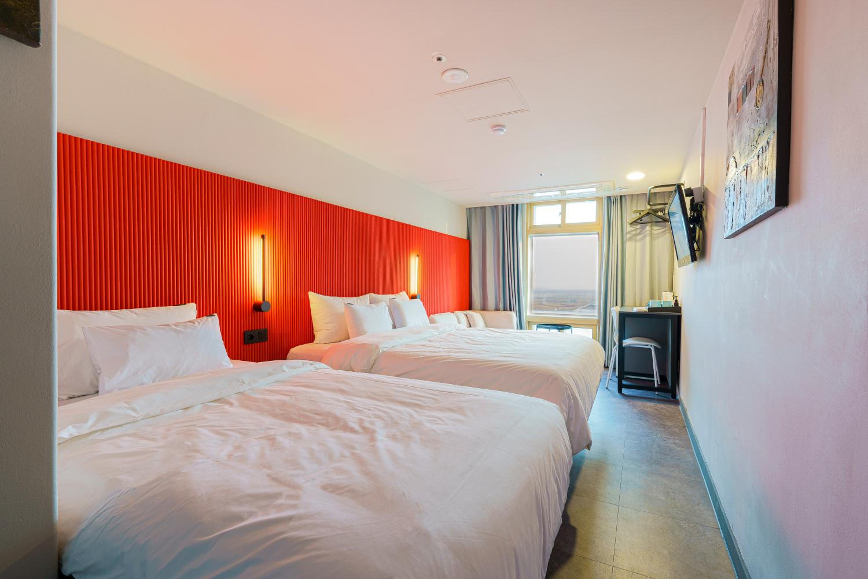 Deluxe Double or Twin Room - Photo 4