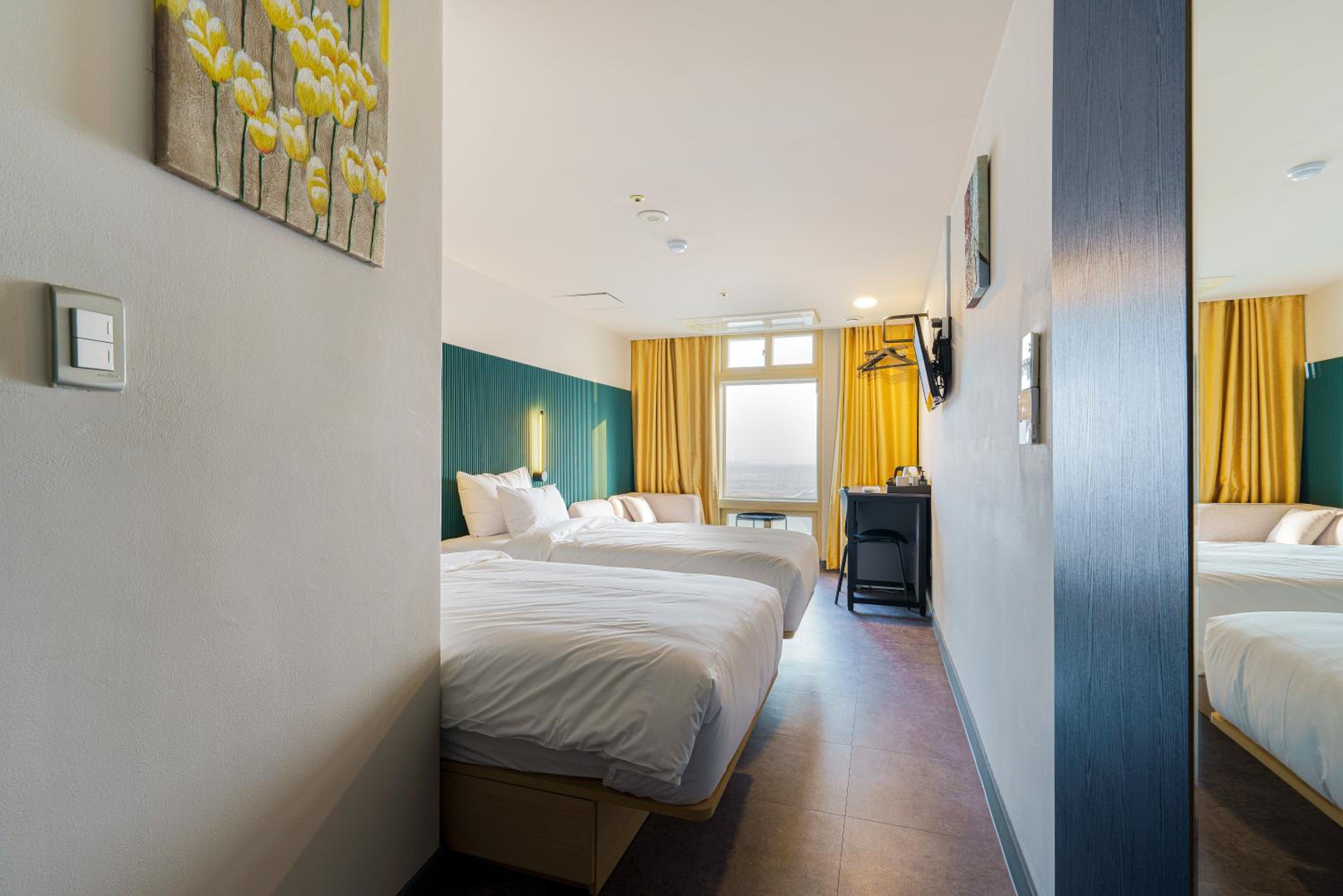 Superior Twin Room photo 2