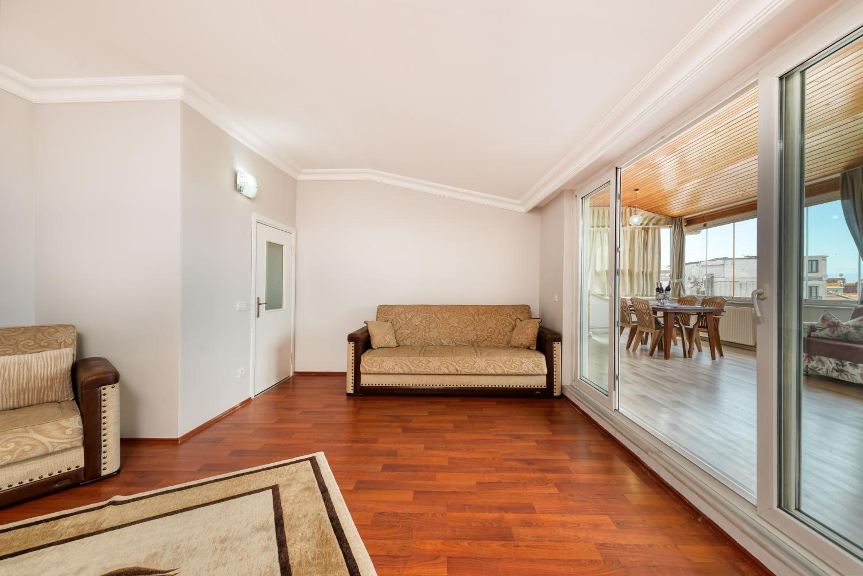 Two-Bedroom Apartment with Sea View photo 2