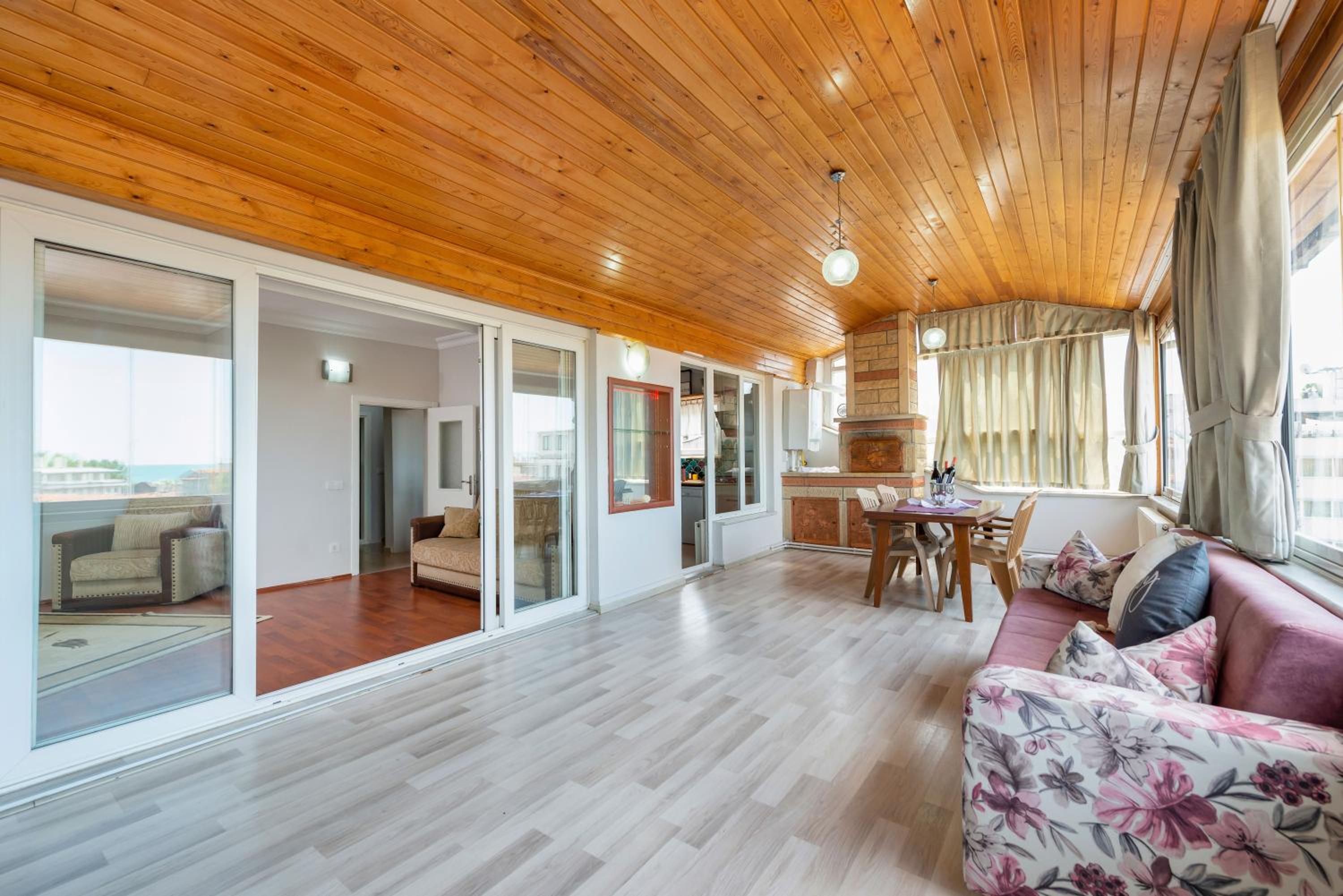 Two-Bedroom Apartment with Sea View photo 3