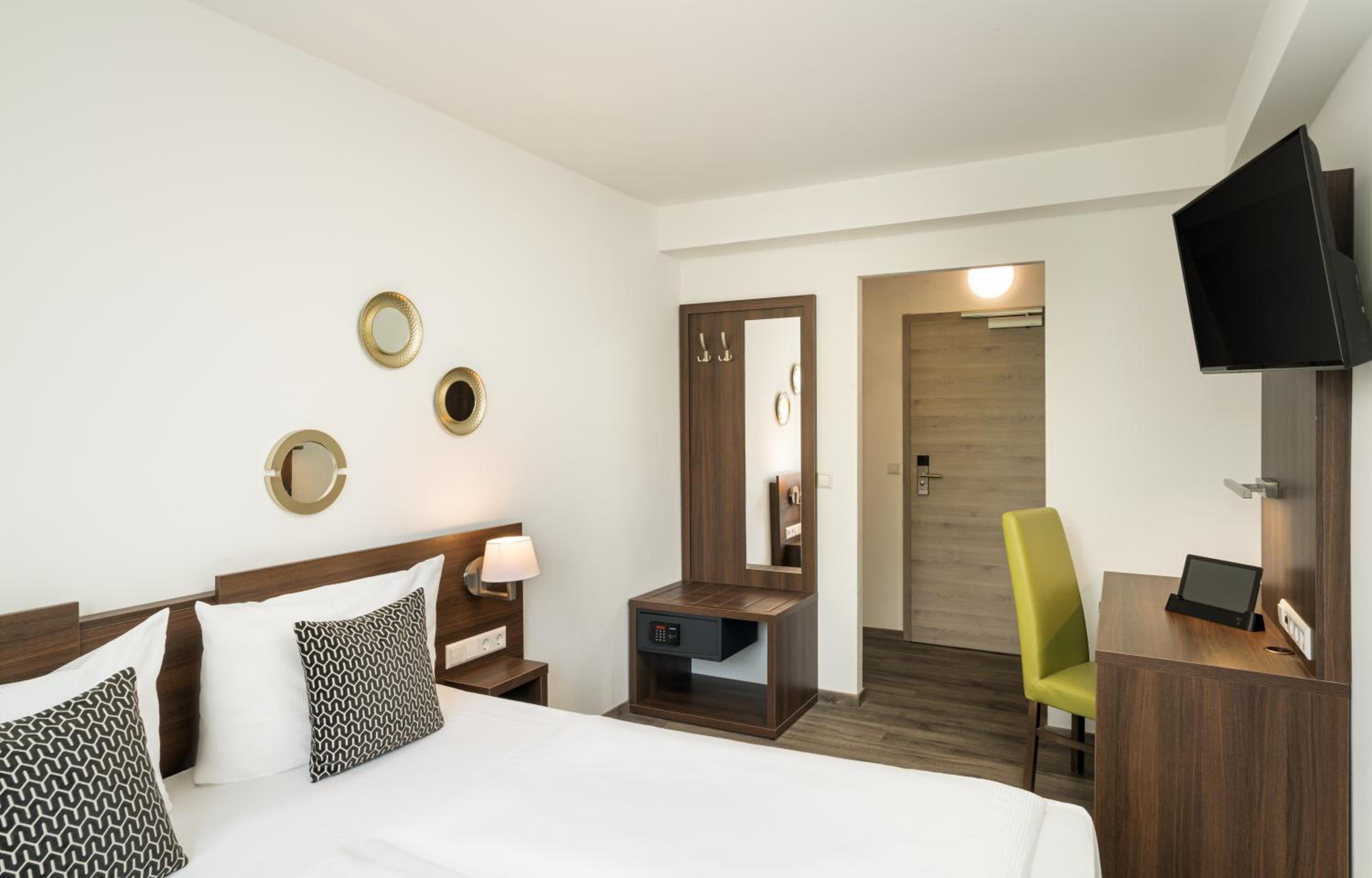 Superior Double Room - Photo 3
