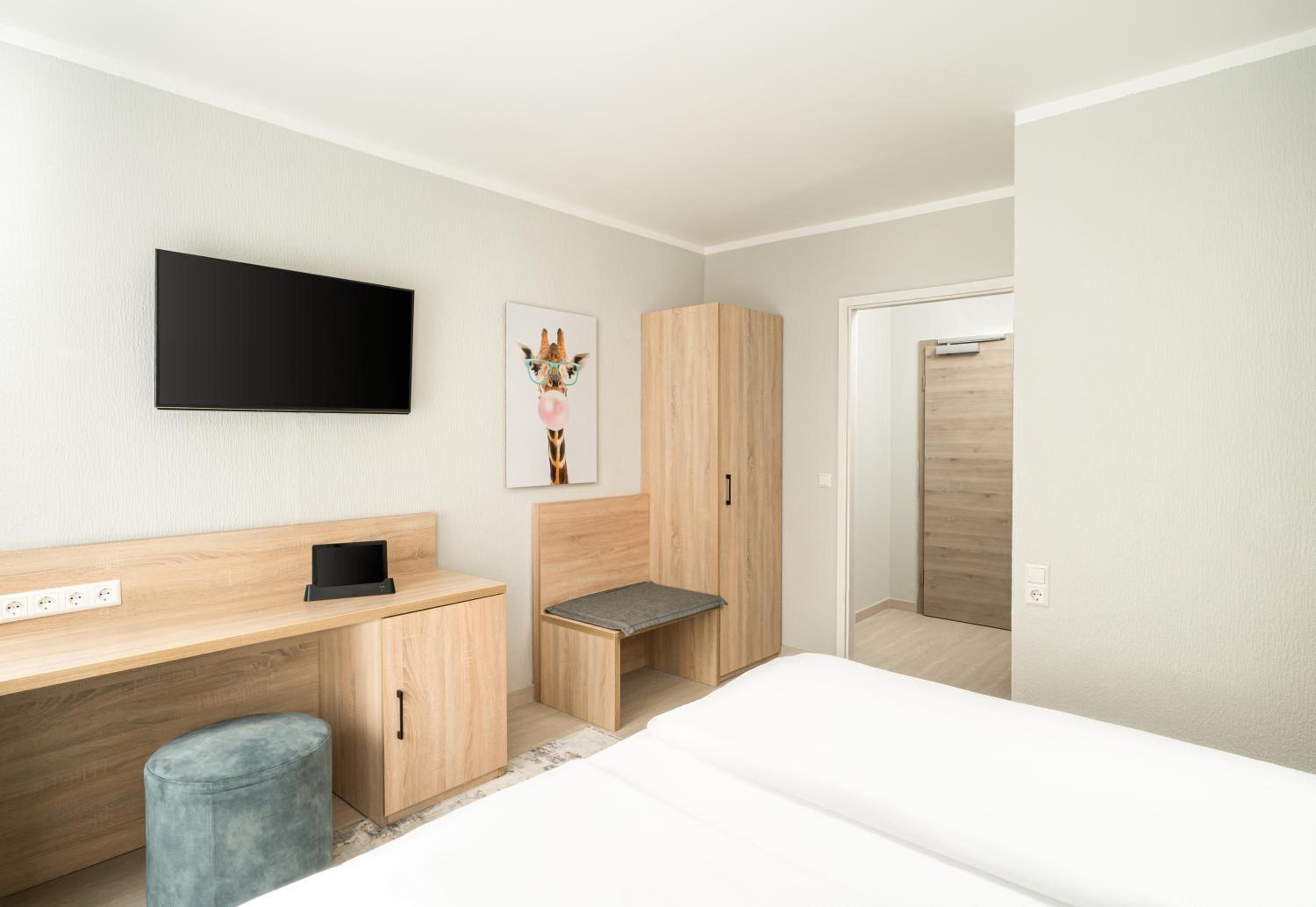 Standard Double Room - Photo 4