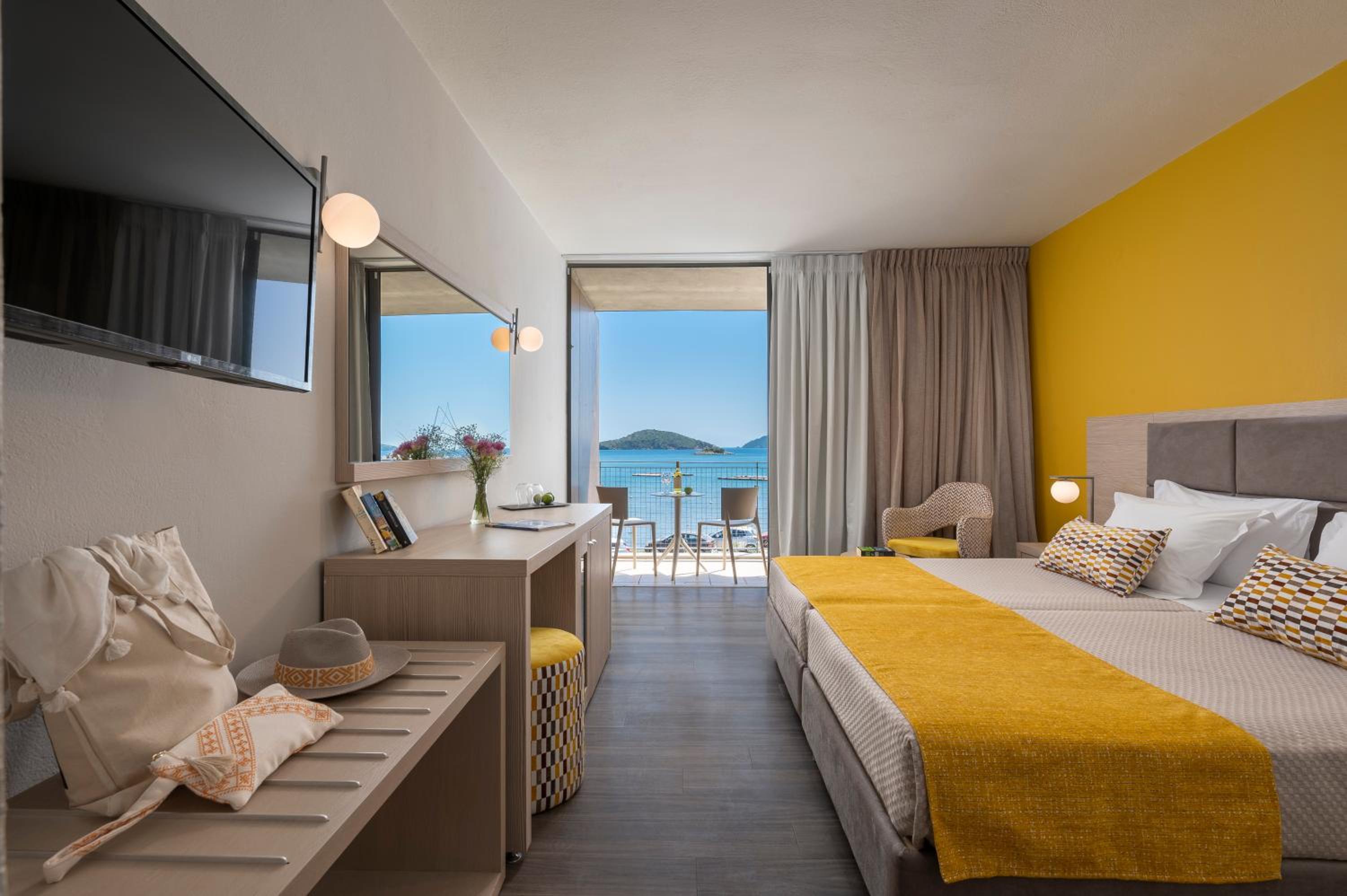 Premium Room Sea View - Photo 1