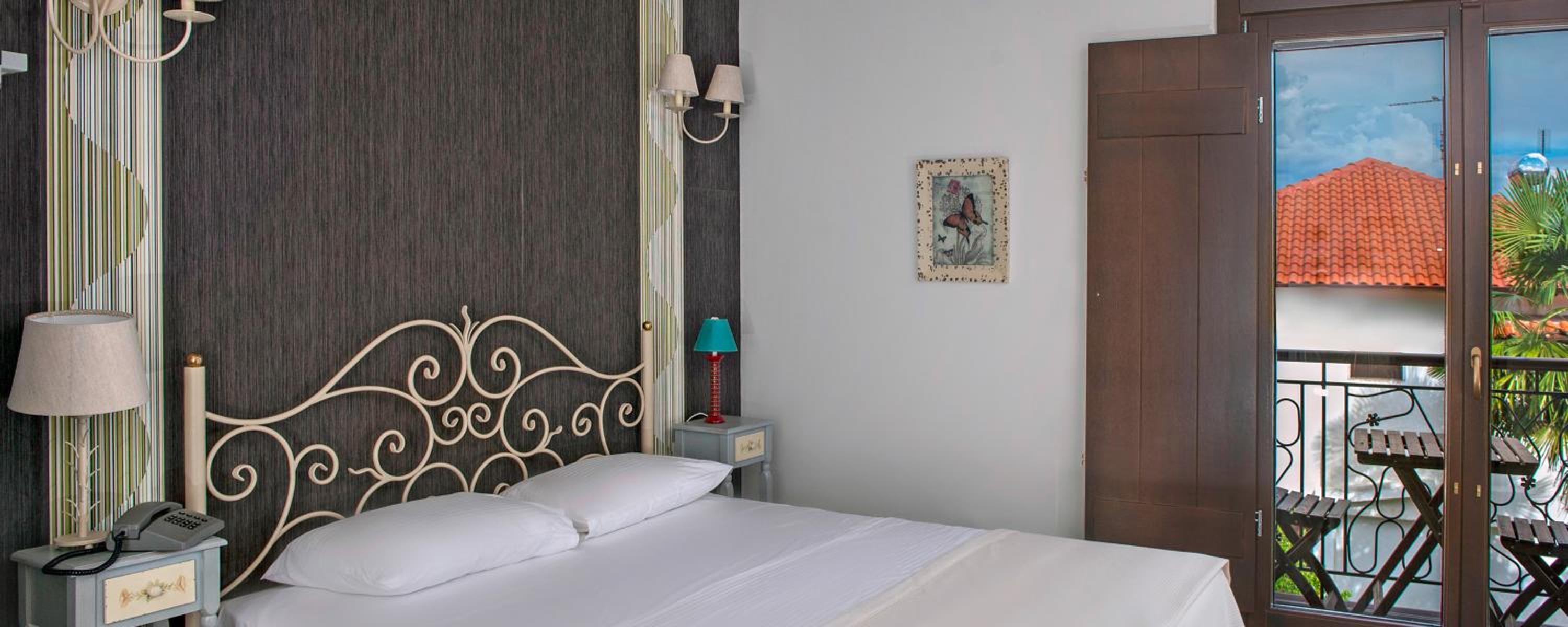 Superior Triple Room photo 3