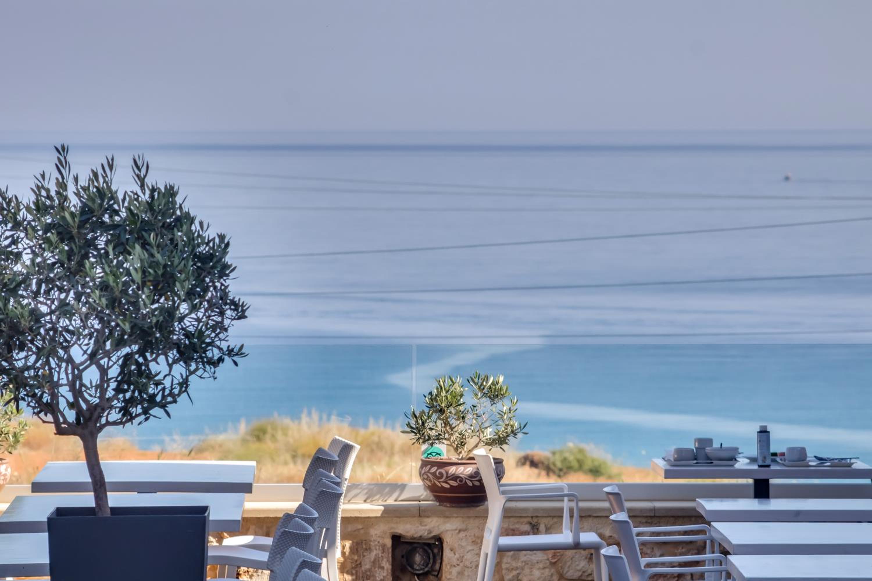 Double or Twin Room with Side Sea View
