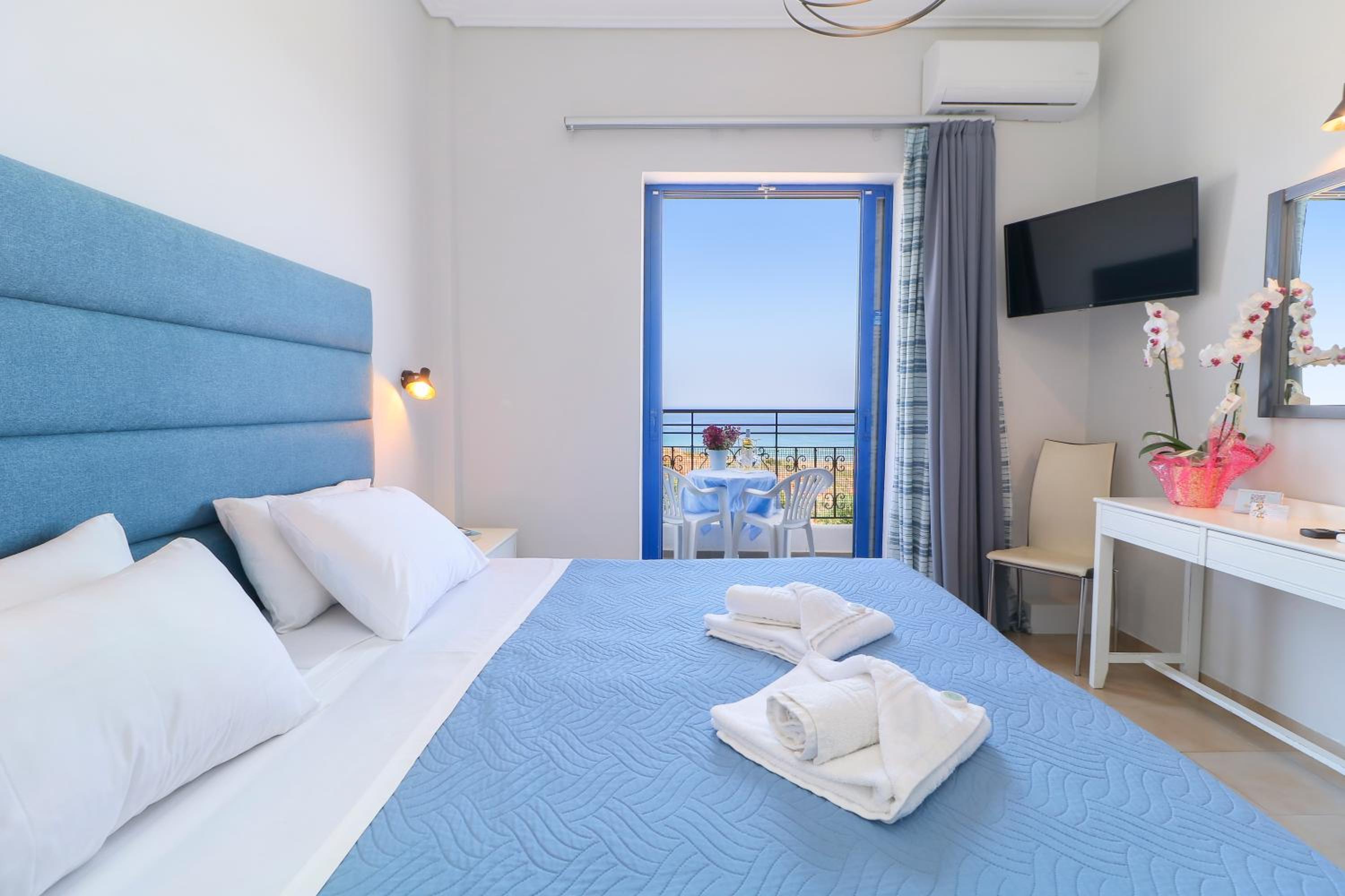 Superior Double or Twin Room with Sea View