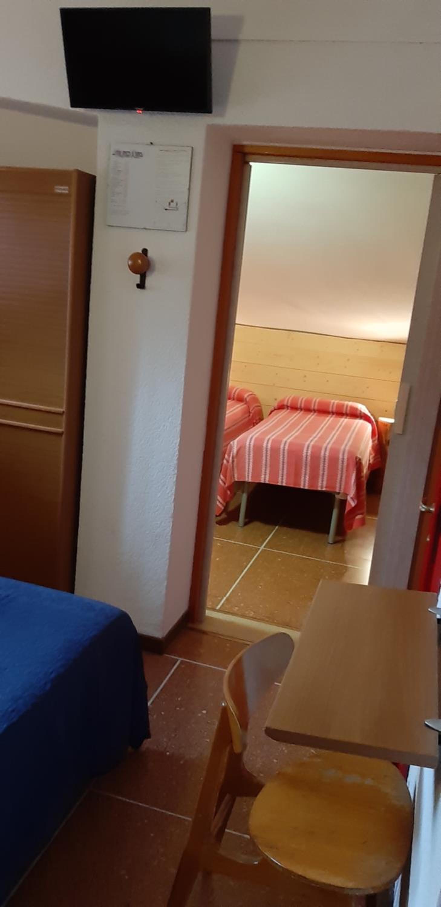 Economy Triple Room