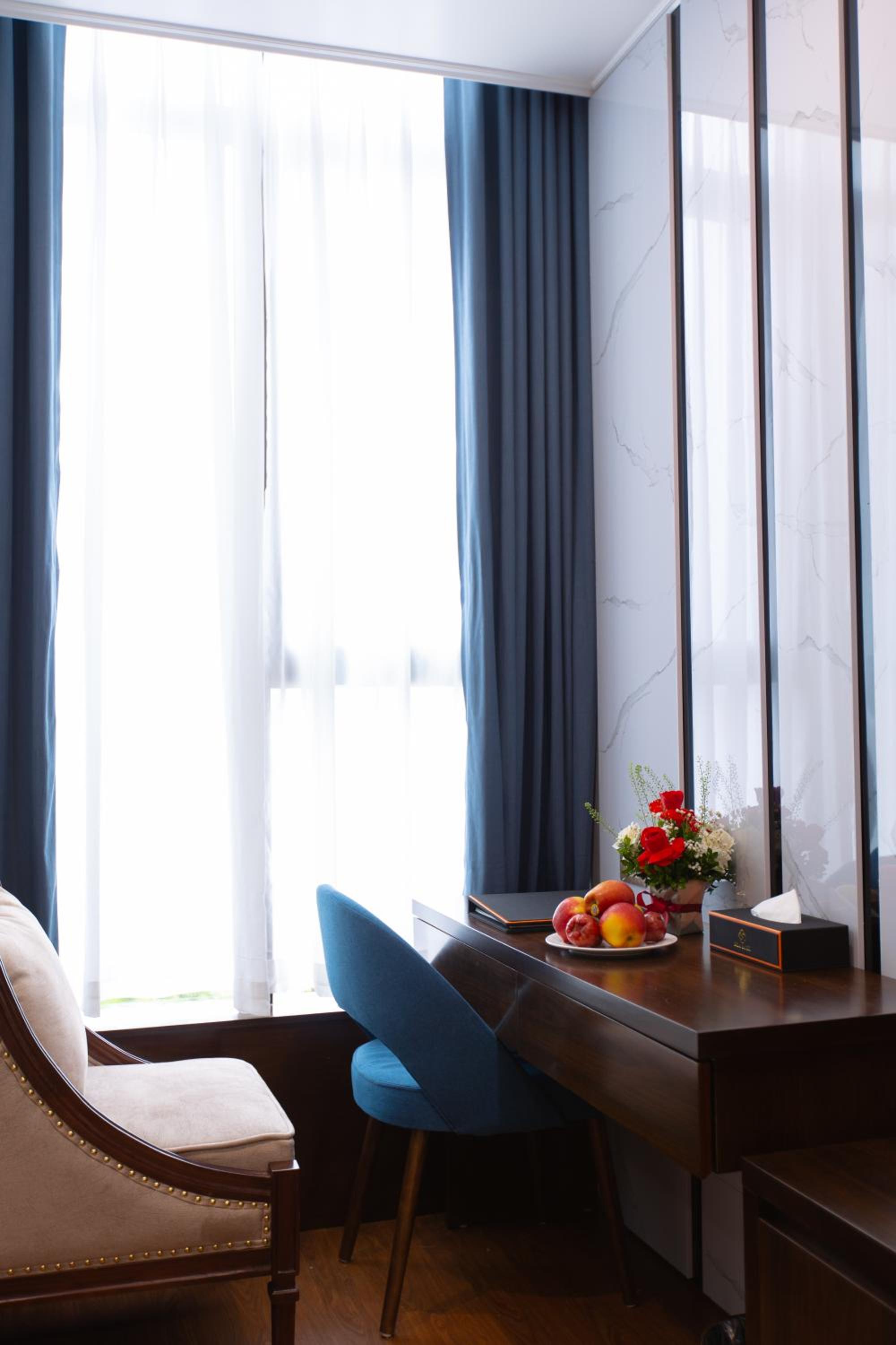 Deluxe Double Room - Photo 10
