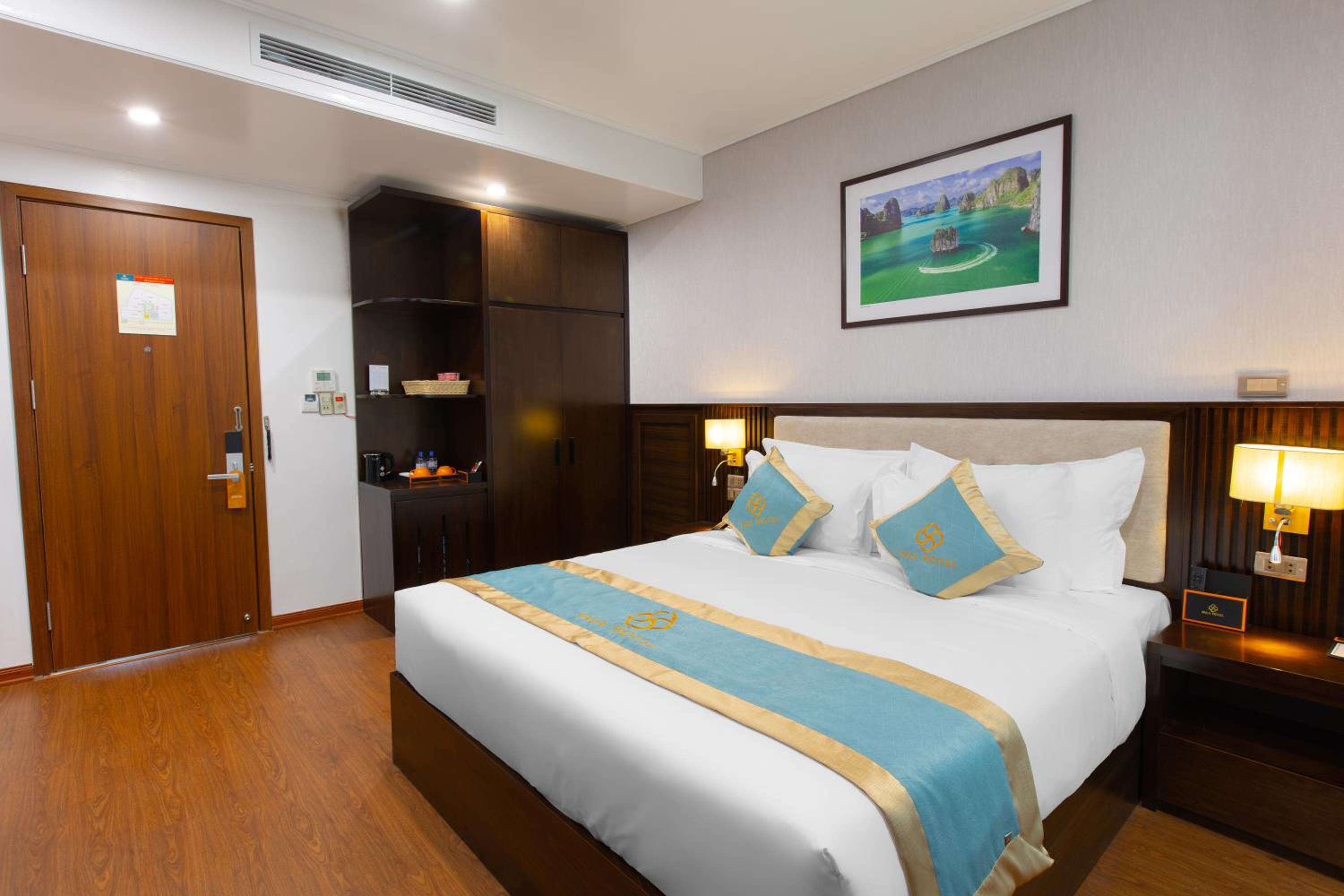 Deluxe Double Room - Photo 9