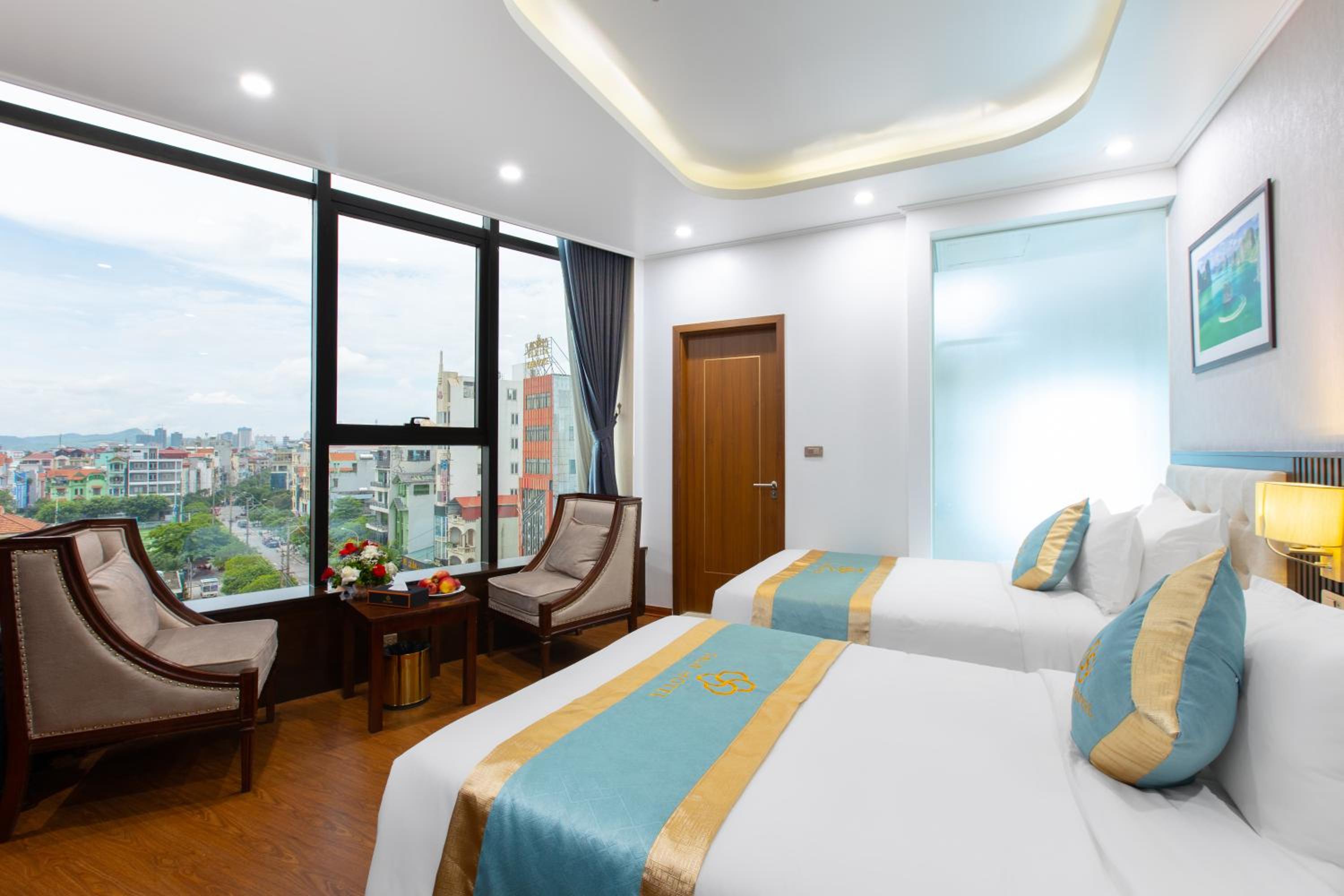 Deluxe Twin Room - Photo 11