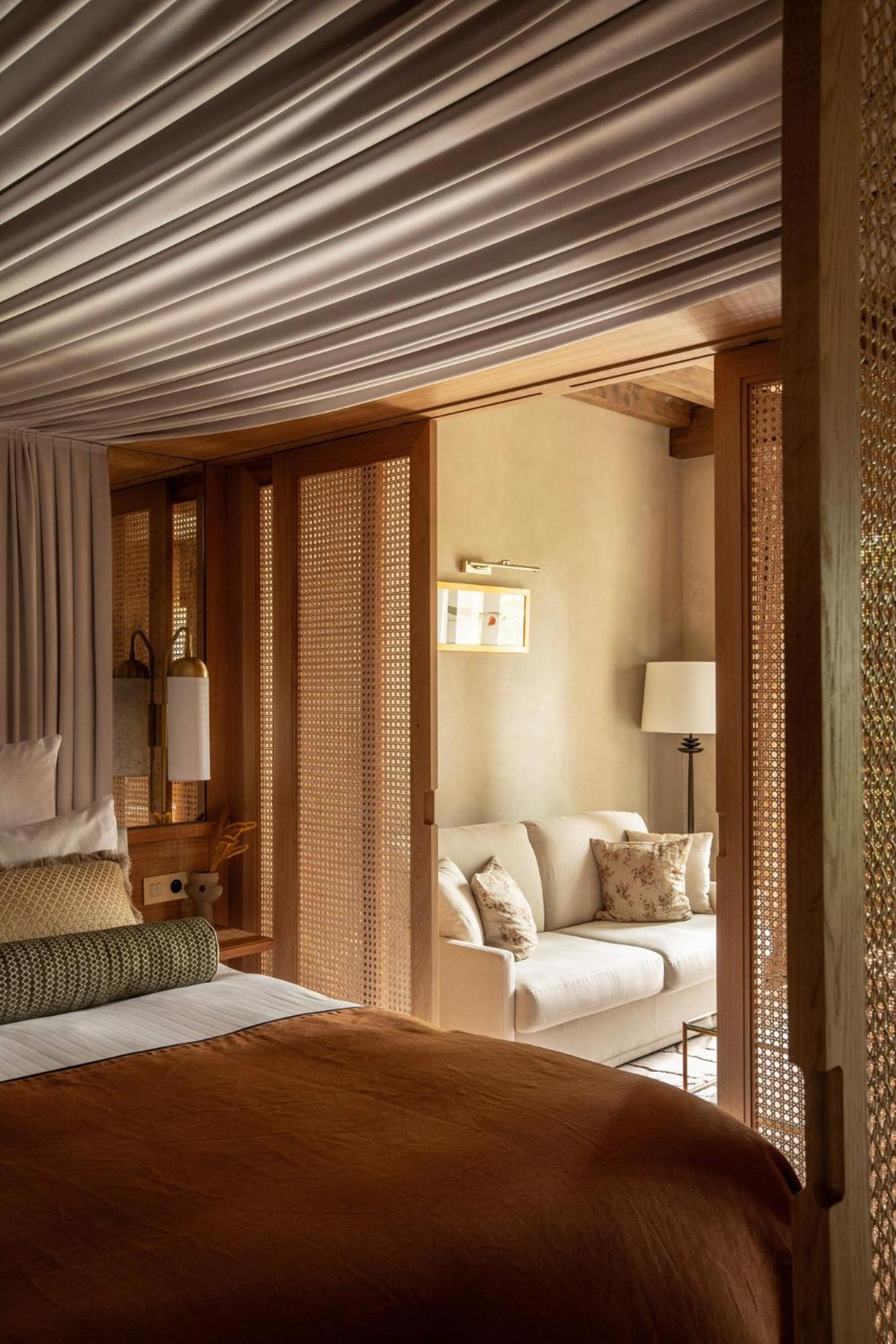 King Suite - Photo 3