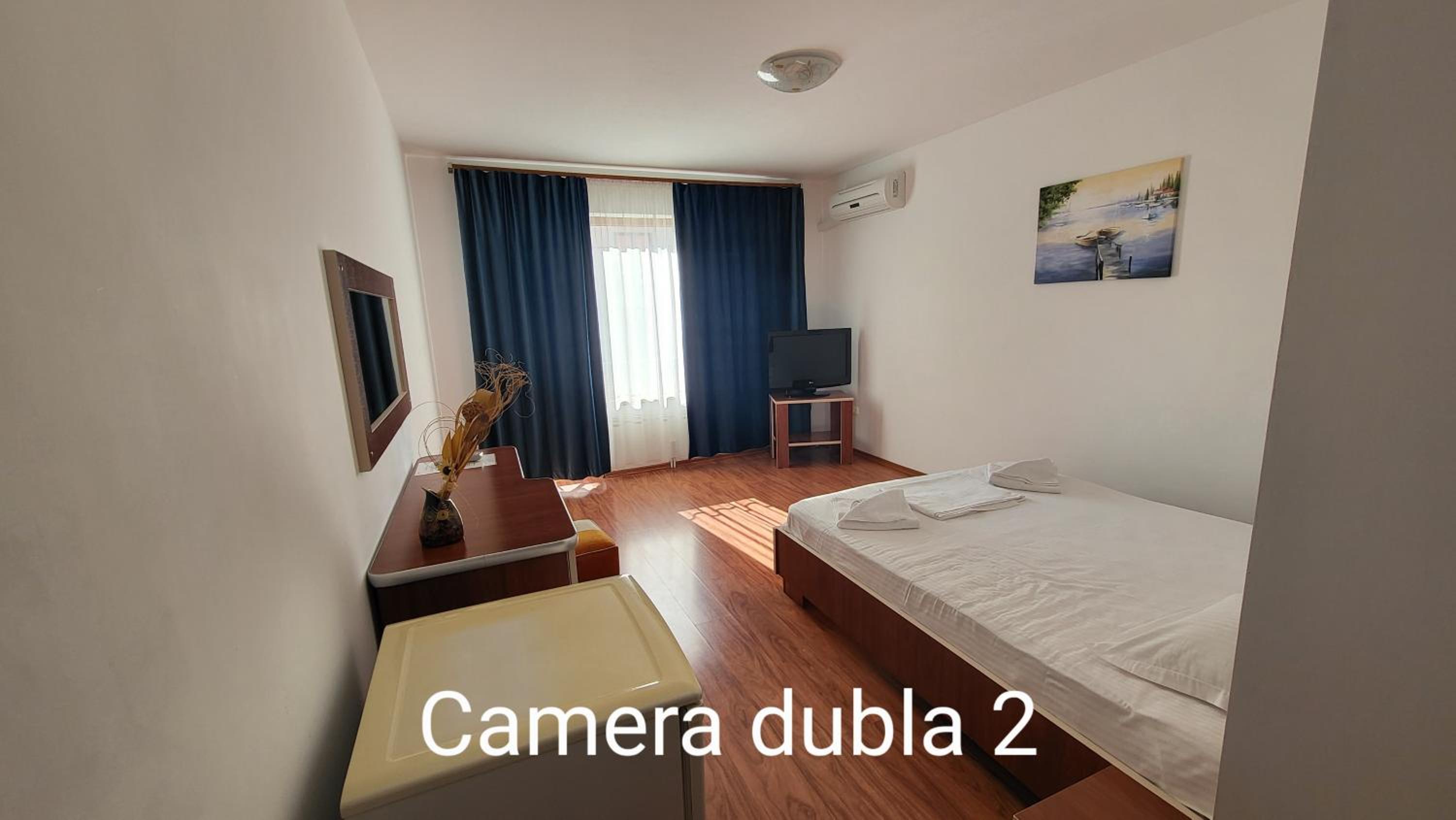 Queen Room with Balcony photo 3