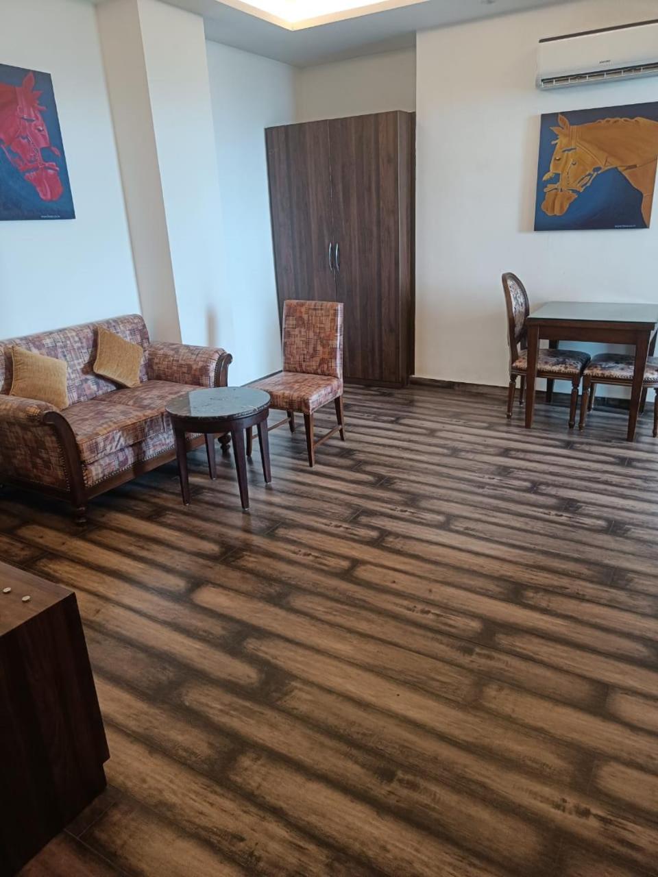 Premier Suite Room - Photo 1