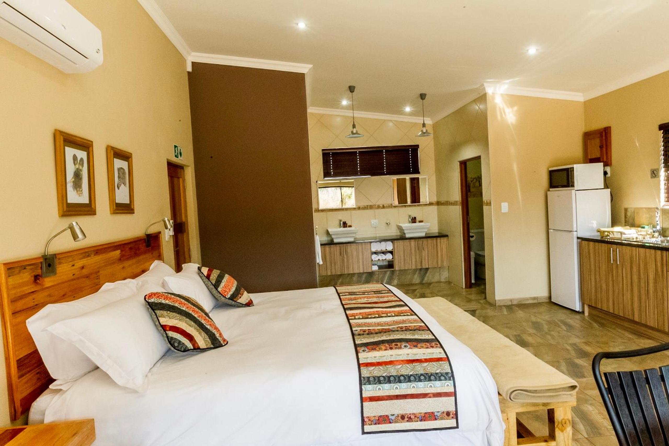 Luxury Room with Patio - Photo 1