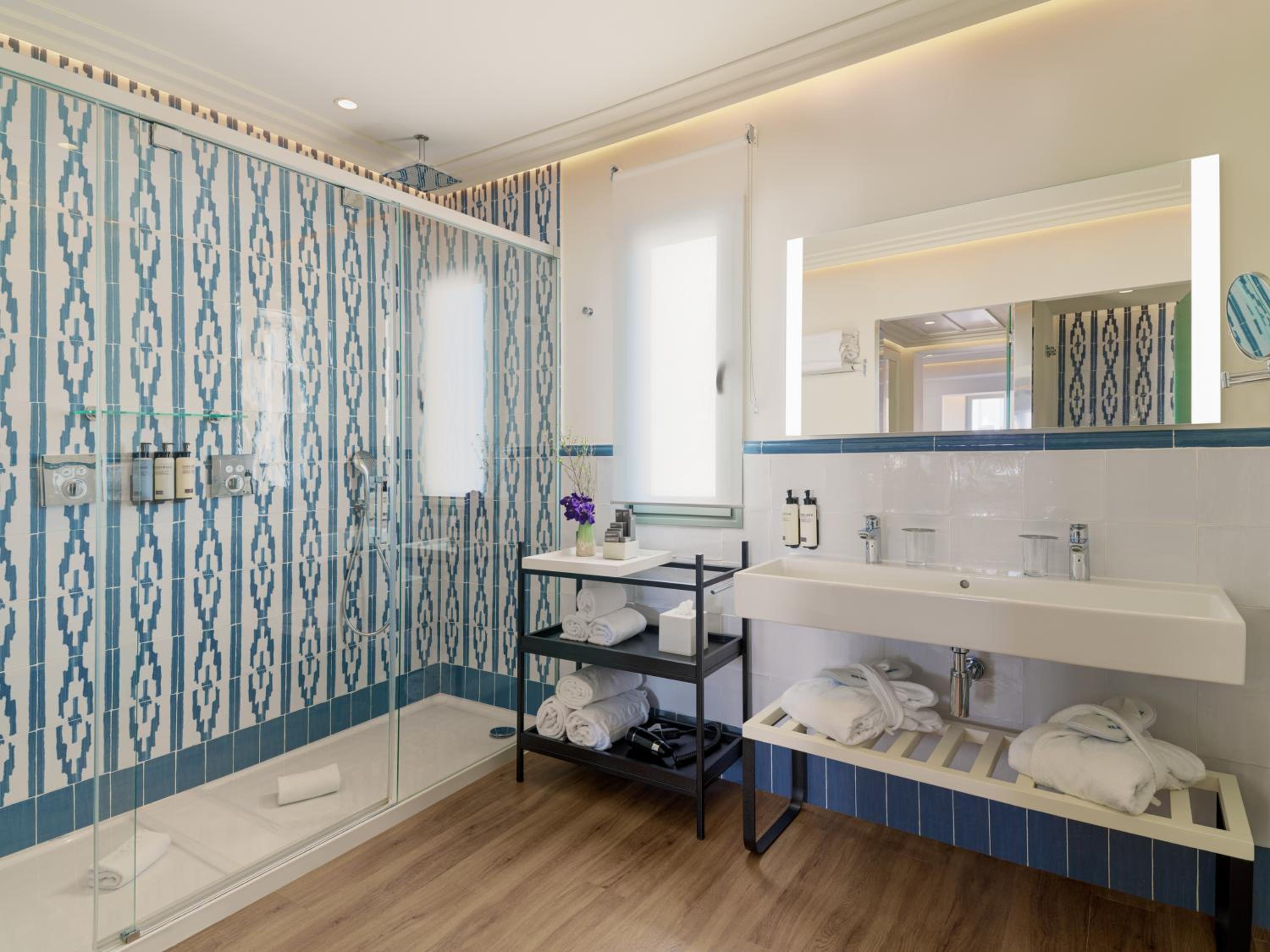 Family Junior Suite (4 adults)