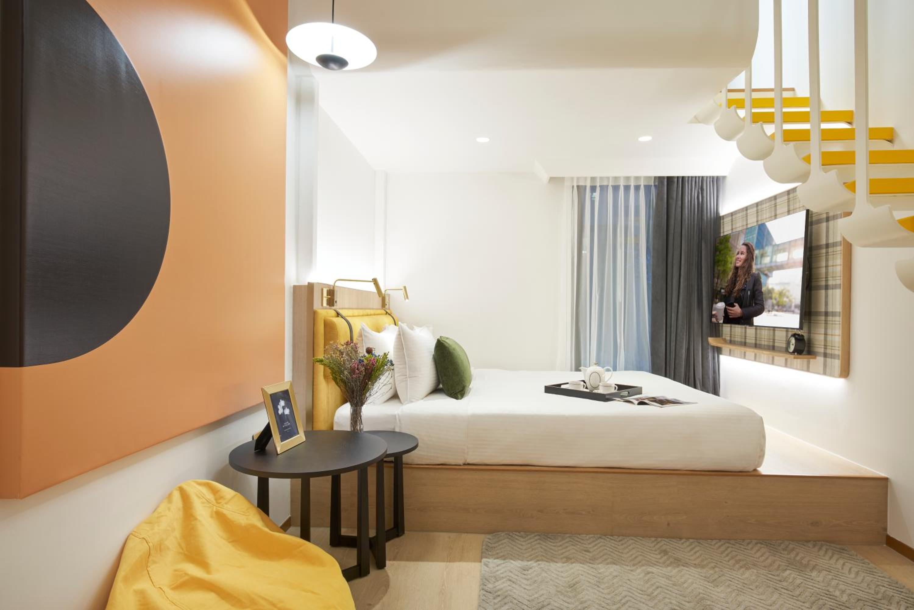 Loft 2