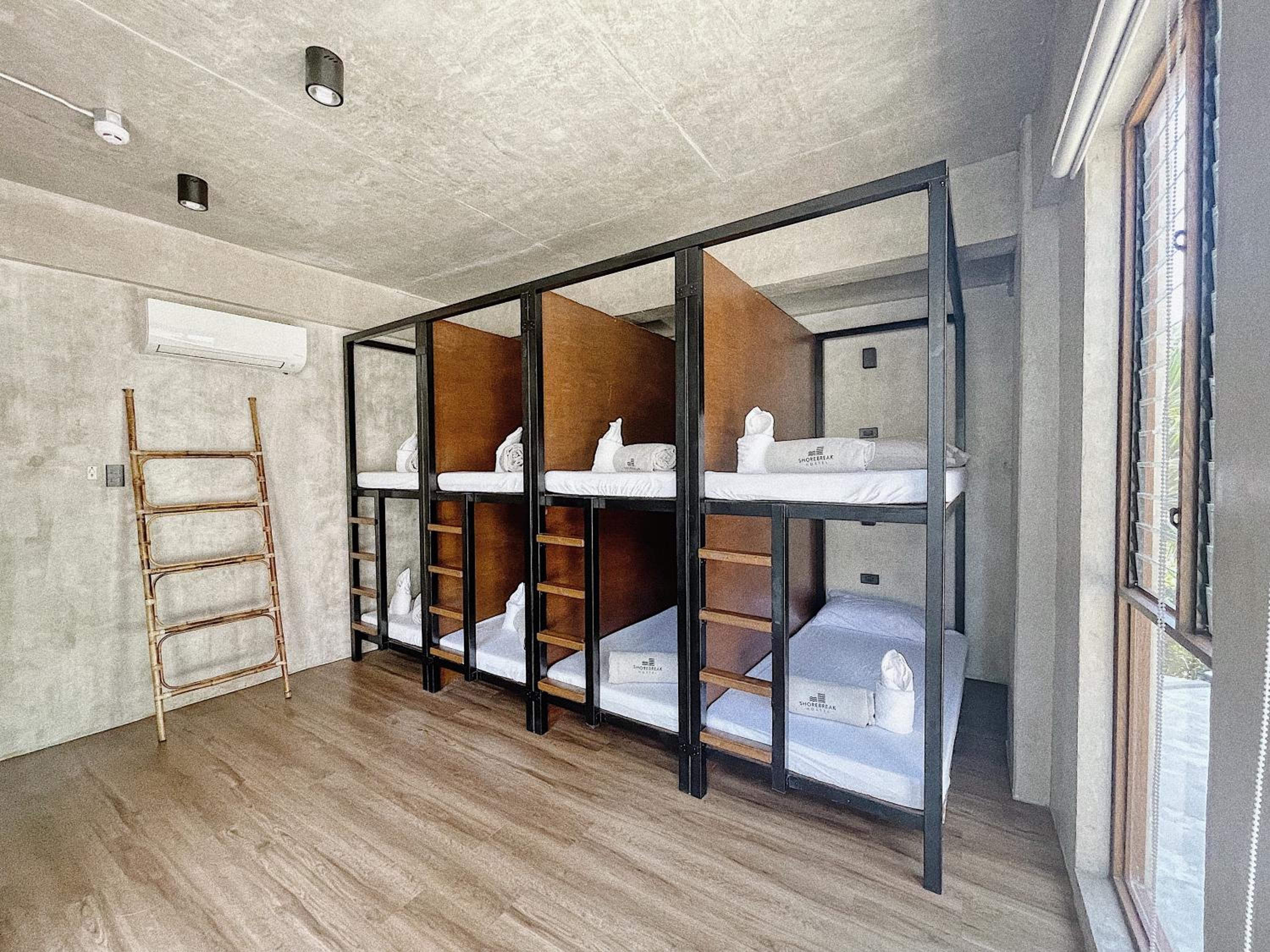 8-Bed Mixed Dormitory Room photo 2