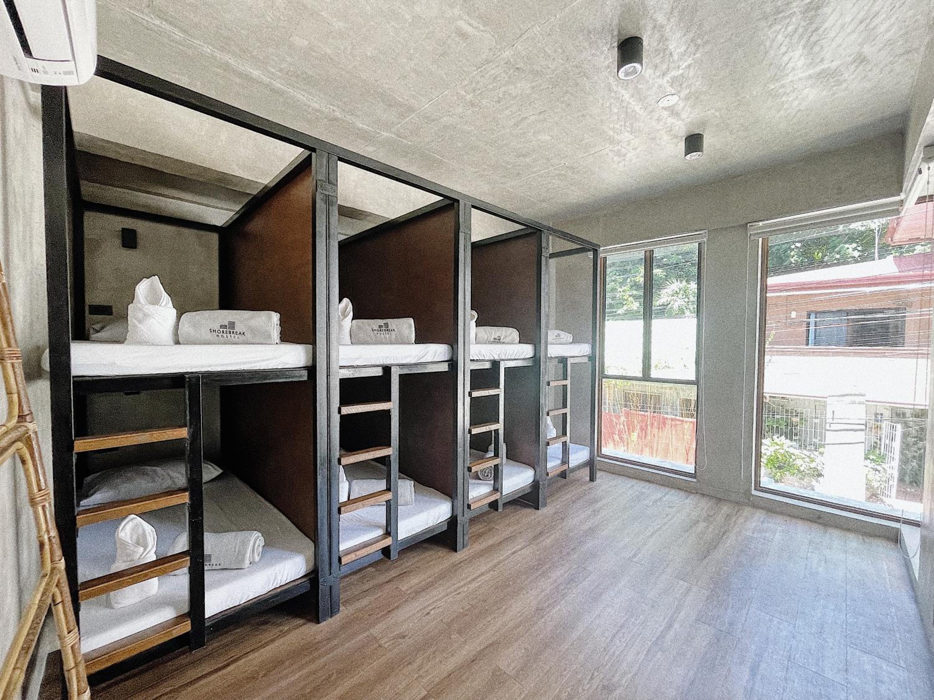8-Bed Mixed Dormitory Room photo 3