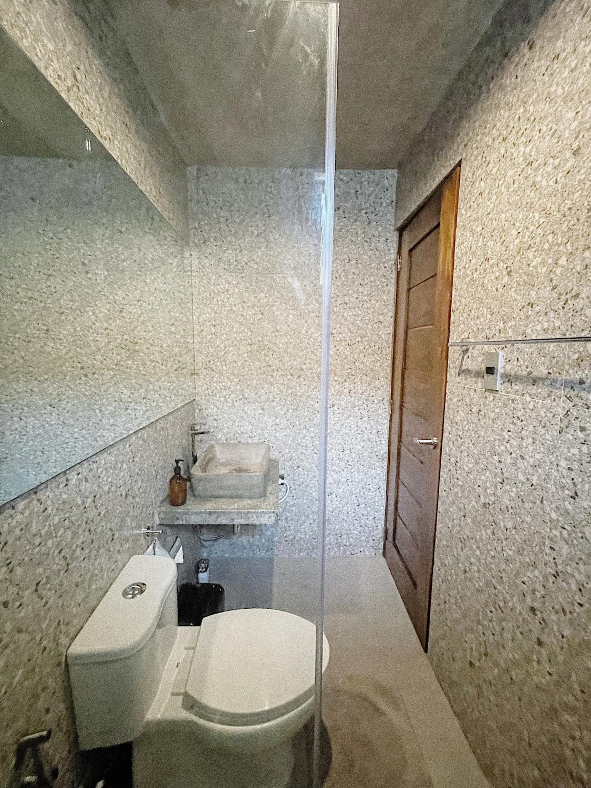Family Room with Bathroom - Photo 8