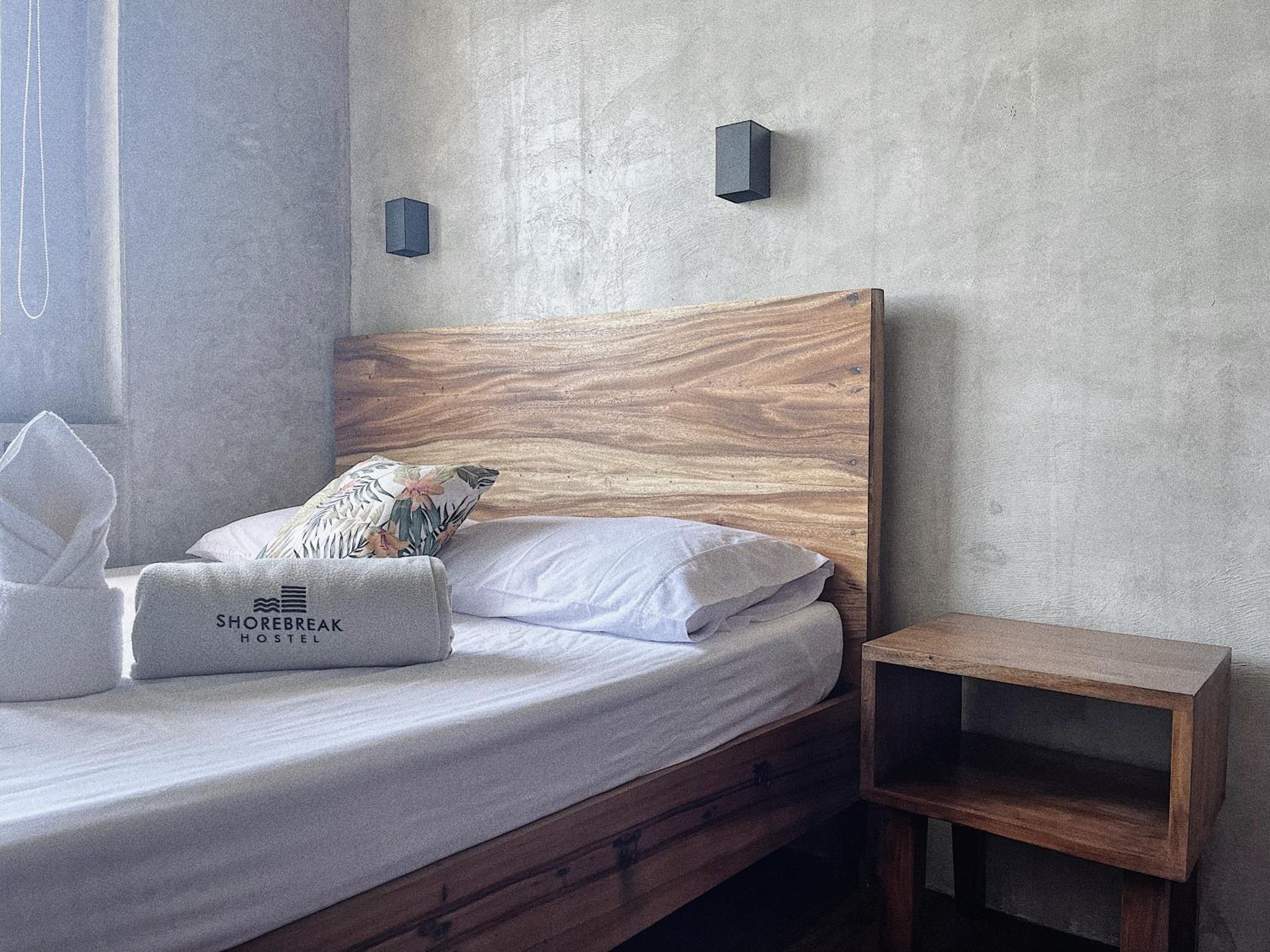 Deluxe Double Room - Photo 13