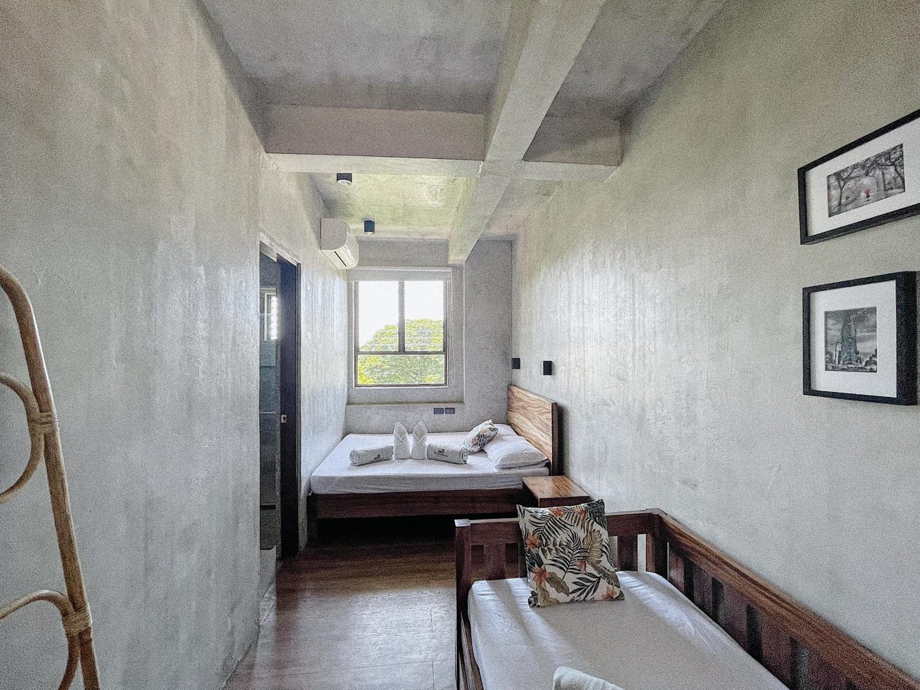 Deluxe Double Room - Photo 10