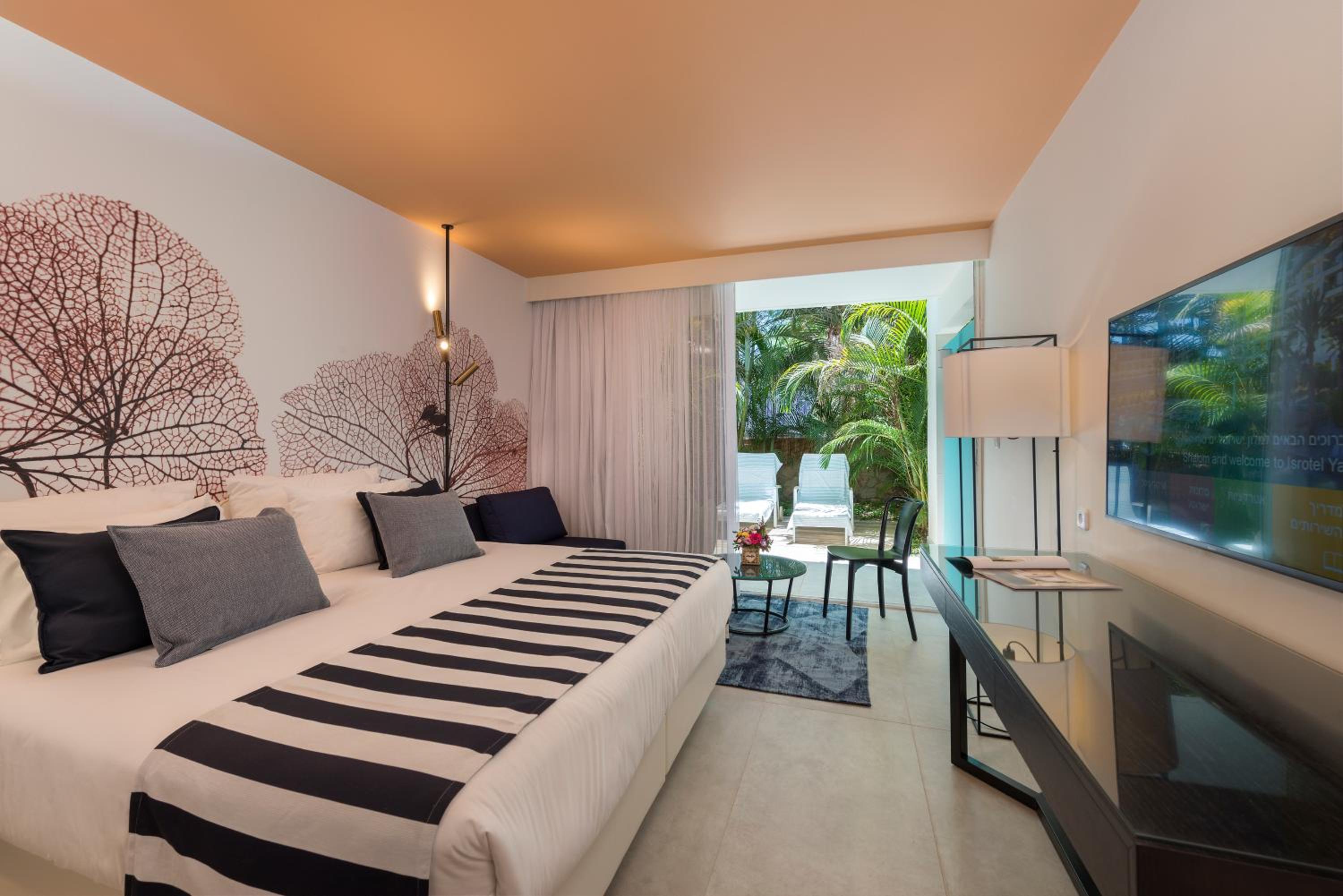 Standard Twin Room with Garden View