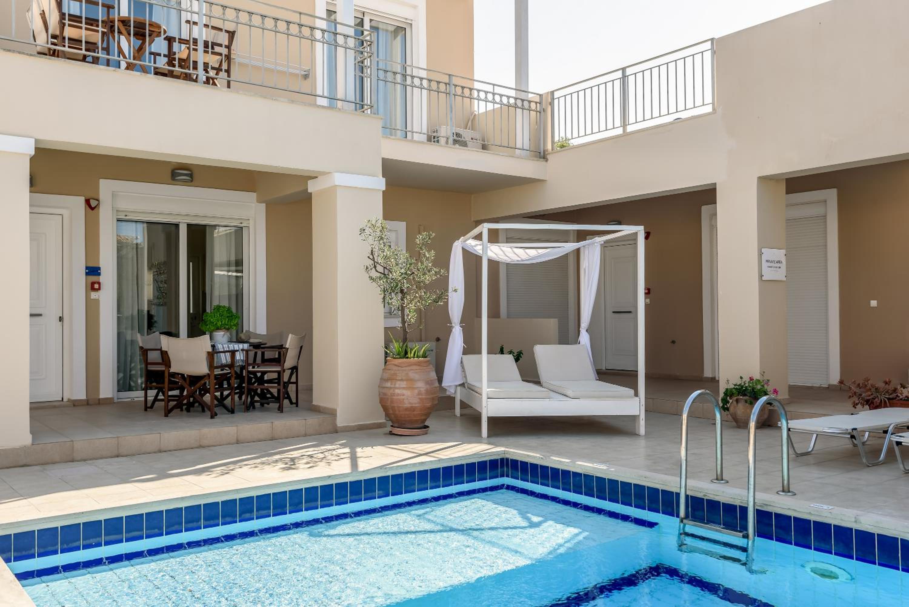 Two-Bedroom Villa with Sharing Pool photo 3