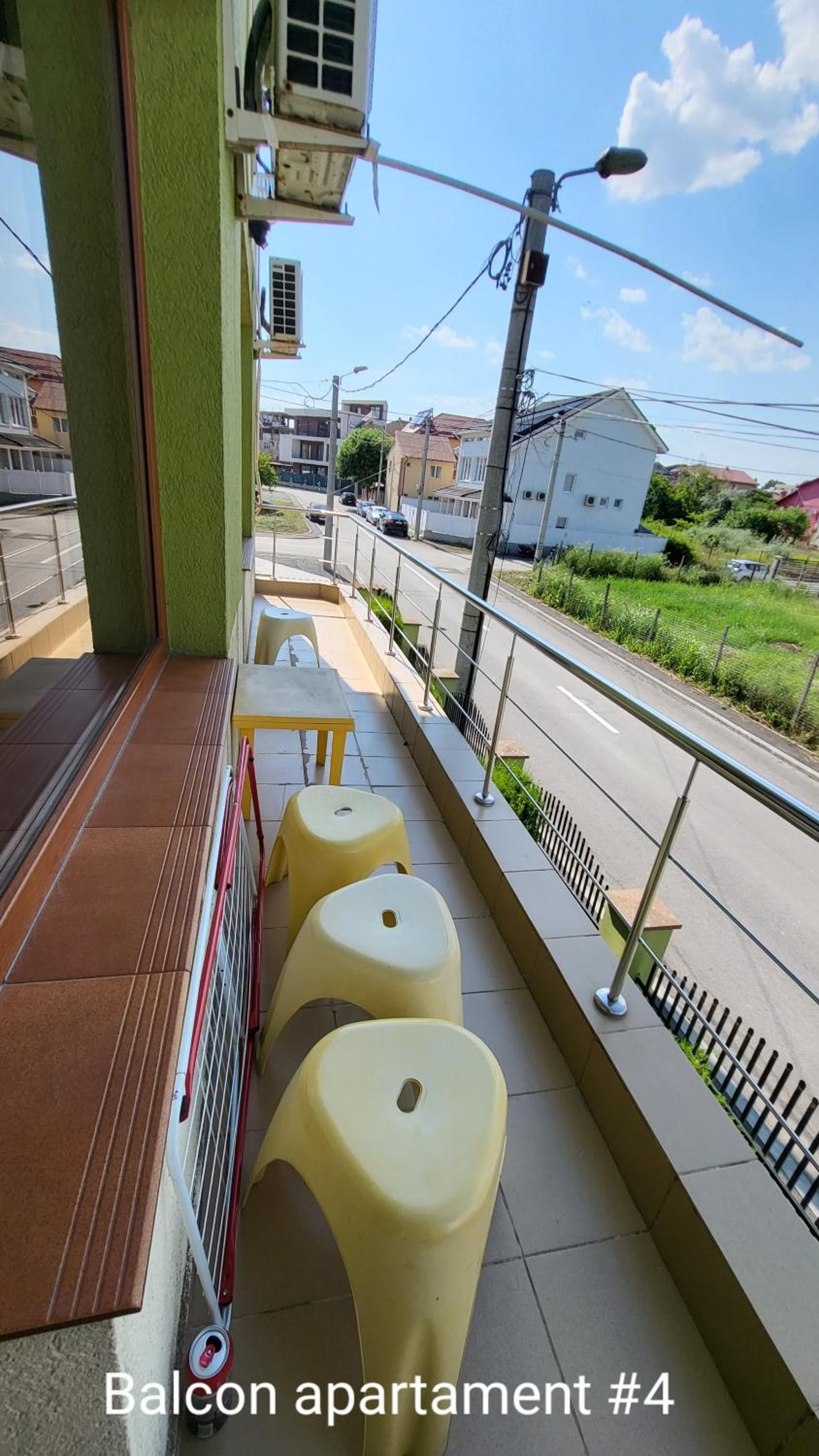 King Suite with Balcony photo 2