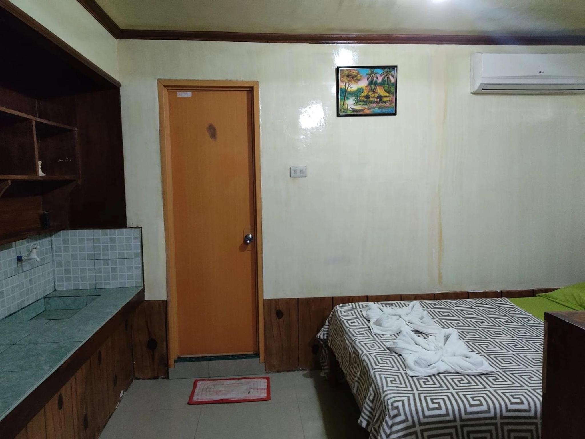 One-Bedroom Cottage - Photo 21