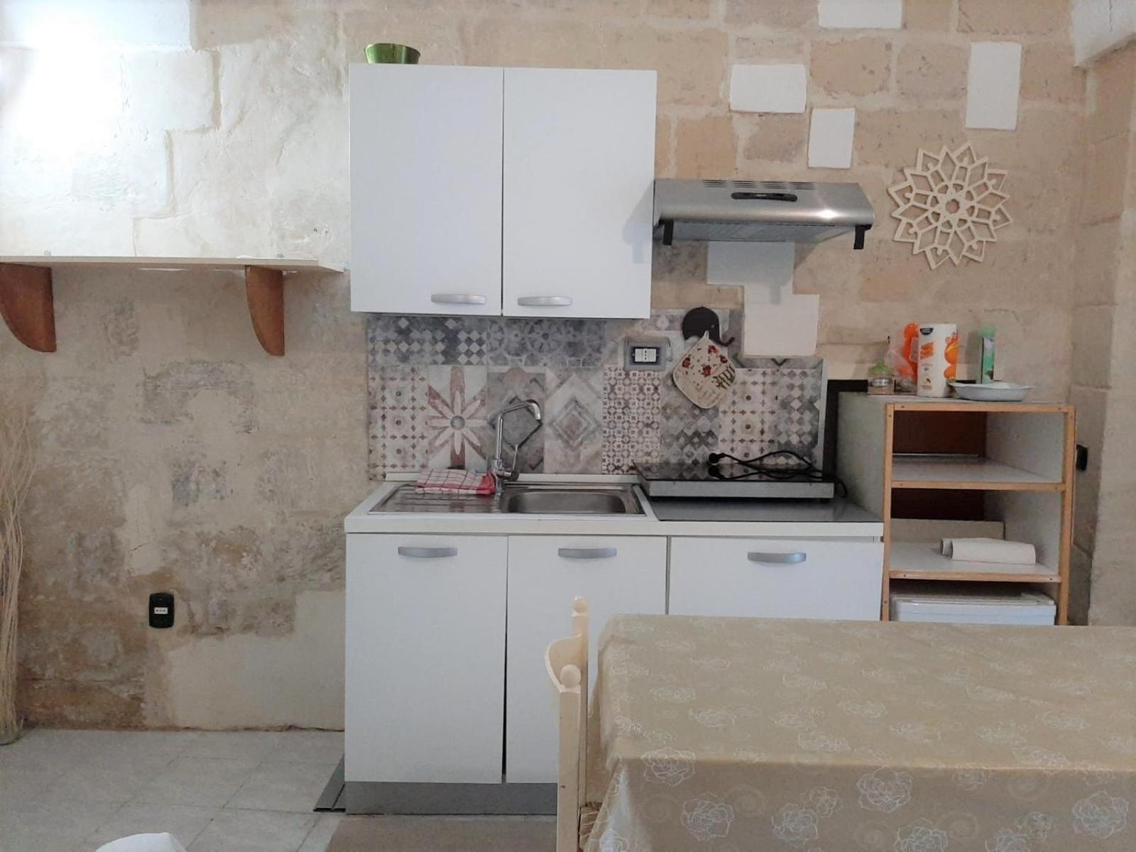 One-Bedroom Apartment - Photo 31