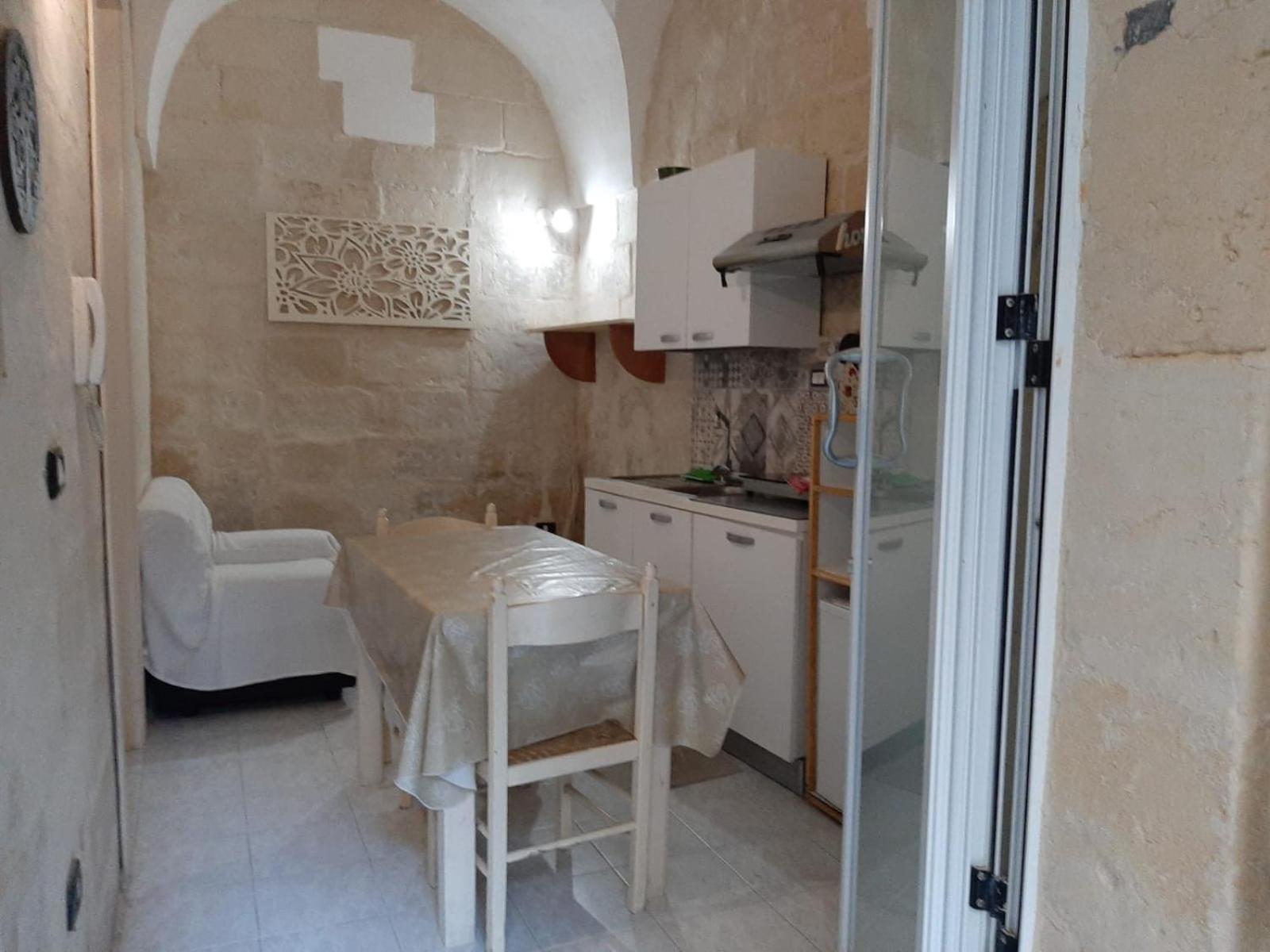One-Bedroom Apartment - Photo 30