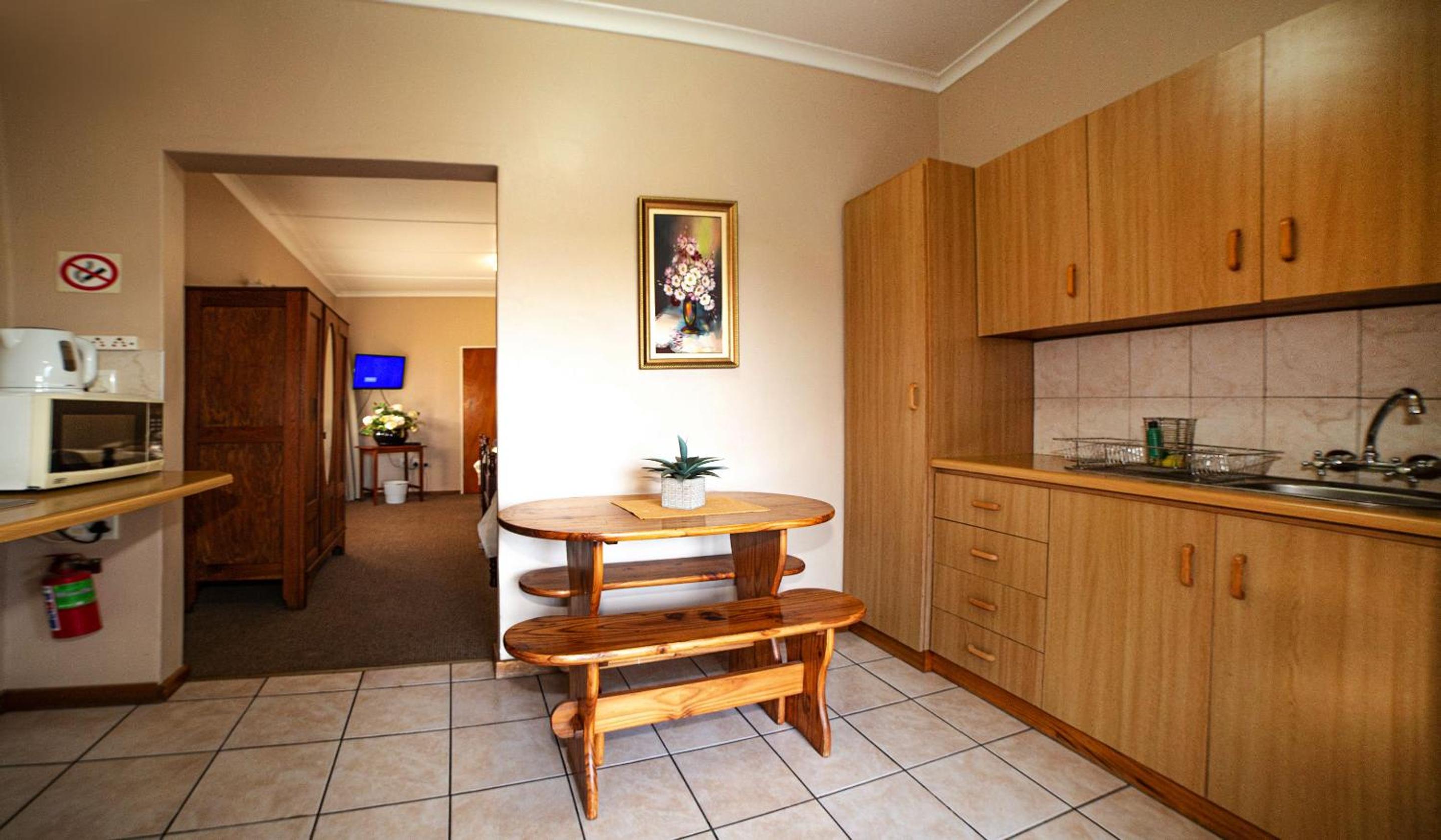 Double or Twin Room photo 3