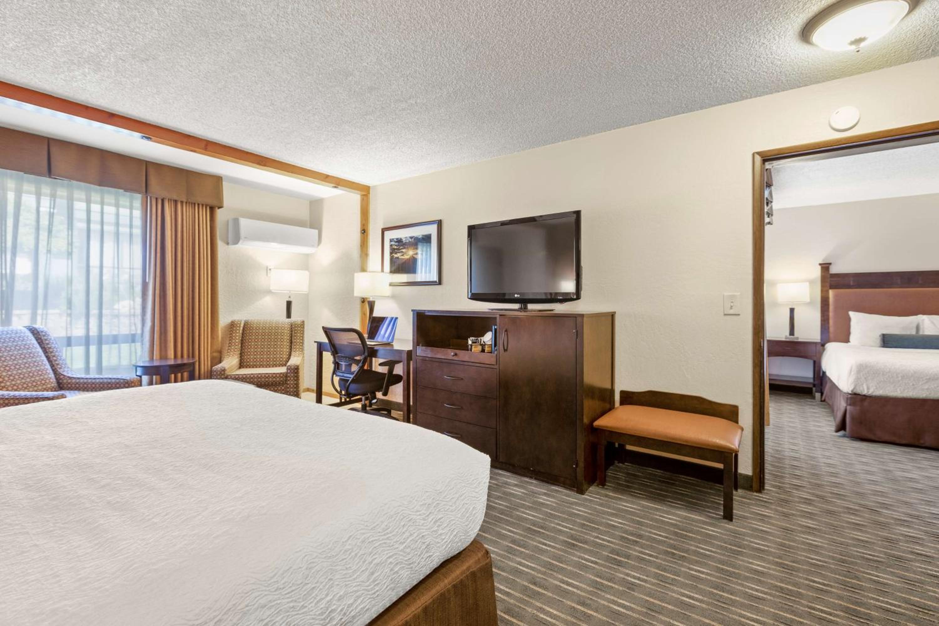 King Suite with Courtyard View and Patio - Non-Smoking - Photo 1