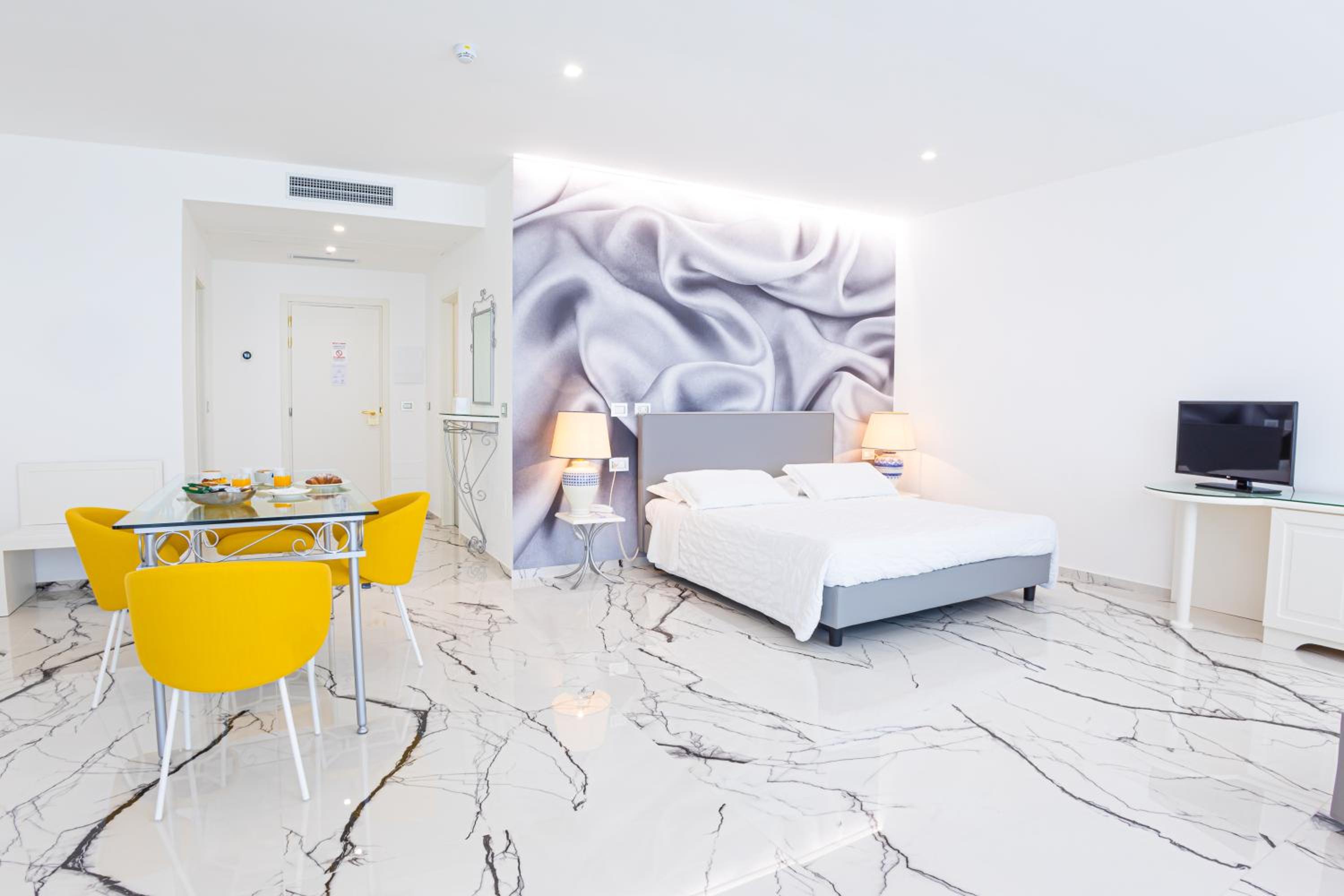 Suite with Sea View photo 1